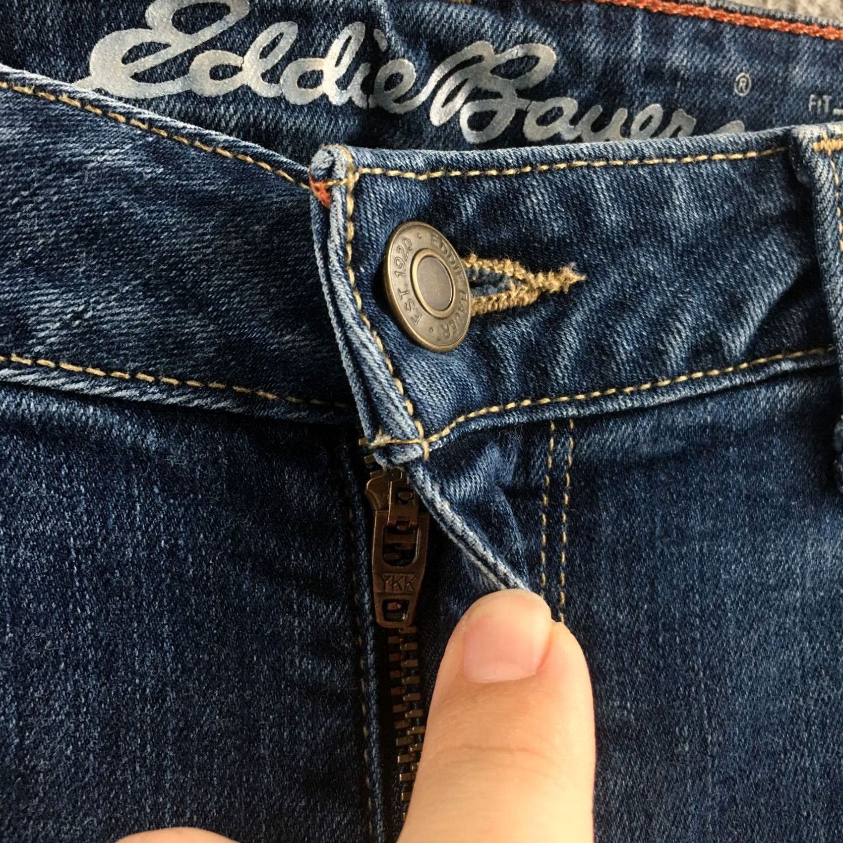 Eddie Bauer Eddie Bauer Jeans Womens 6 Blue Denim Straight Leg Mid Rise Jeans Womens Regular Slim Straight Blue Jeans 6 Mens Womens Size 28" / US 6 / IT 42 - 5 Thumbnail