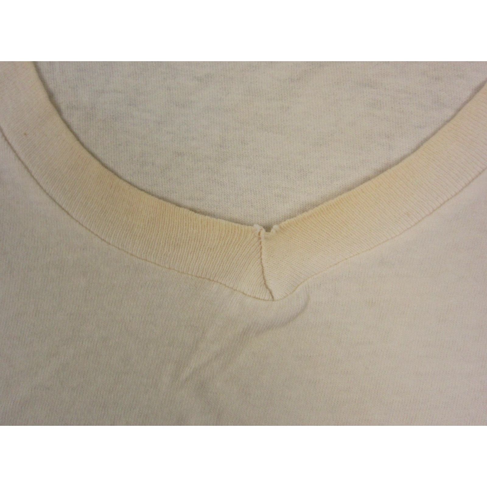 Fruit Of The Loom VINTAGE Fruit of the Loom Shirt Mens M White V-Neck Short Sleeve 80s 90s Size US M / EU 48-50 / 2 - 4 Thumbnail