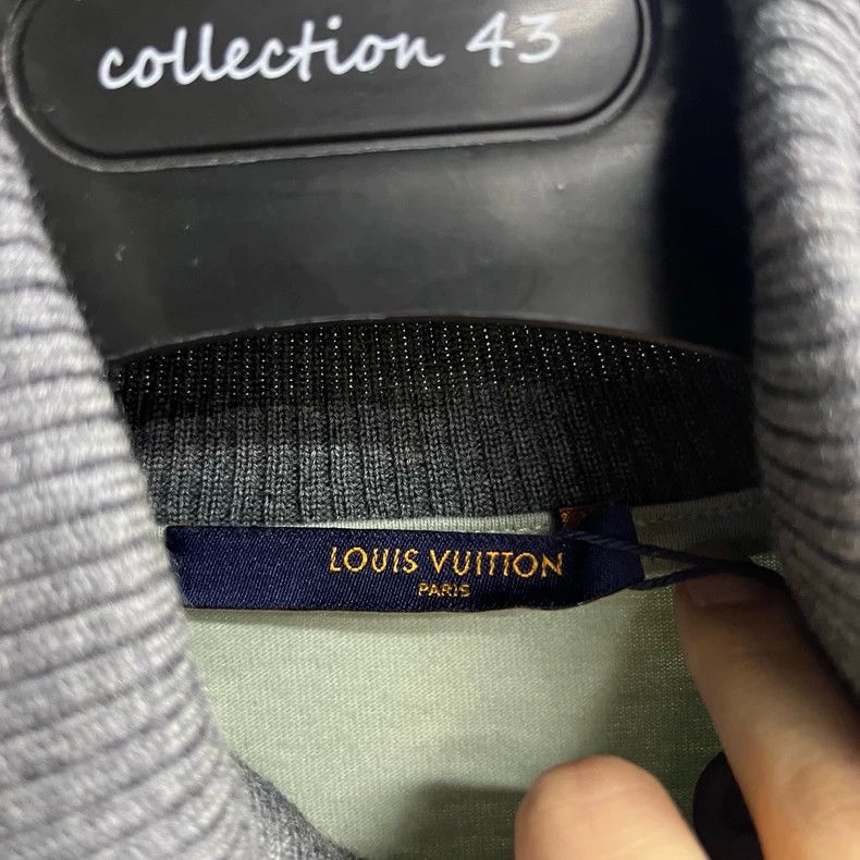Louis Vuitton Louis Vuitton Mint green solid applique print long-sleeve Size US M / EU 48-50 / 2 - 2 Thumbnail