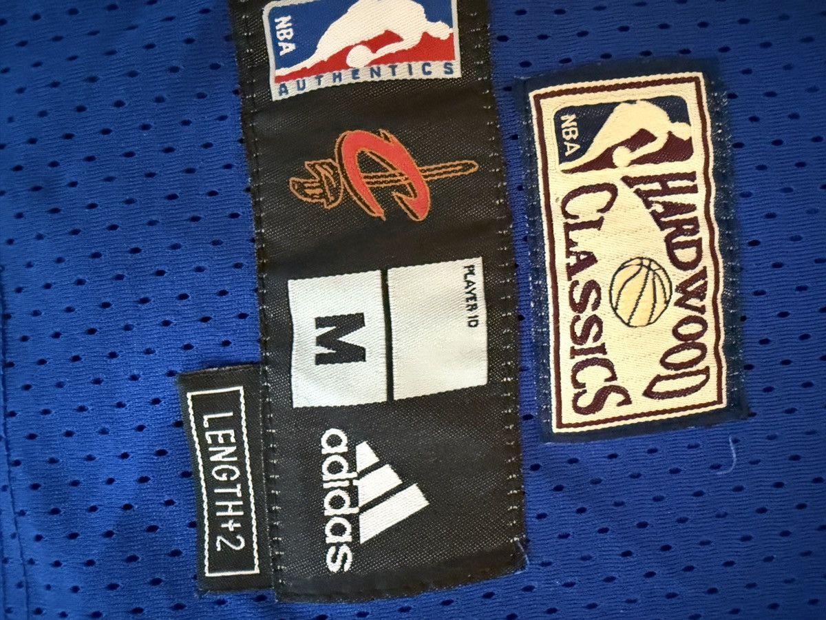 Adidas Rare Vintage LeBron James Cavs Jersey Size US M / EU 48-50 / 2 - 6 Thumbnail