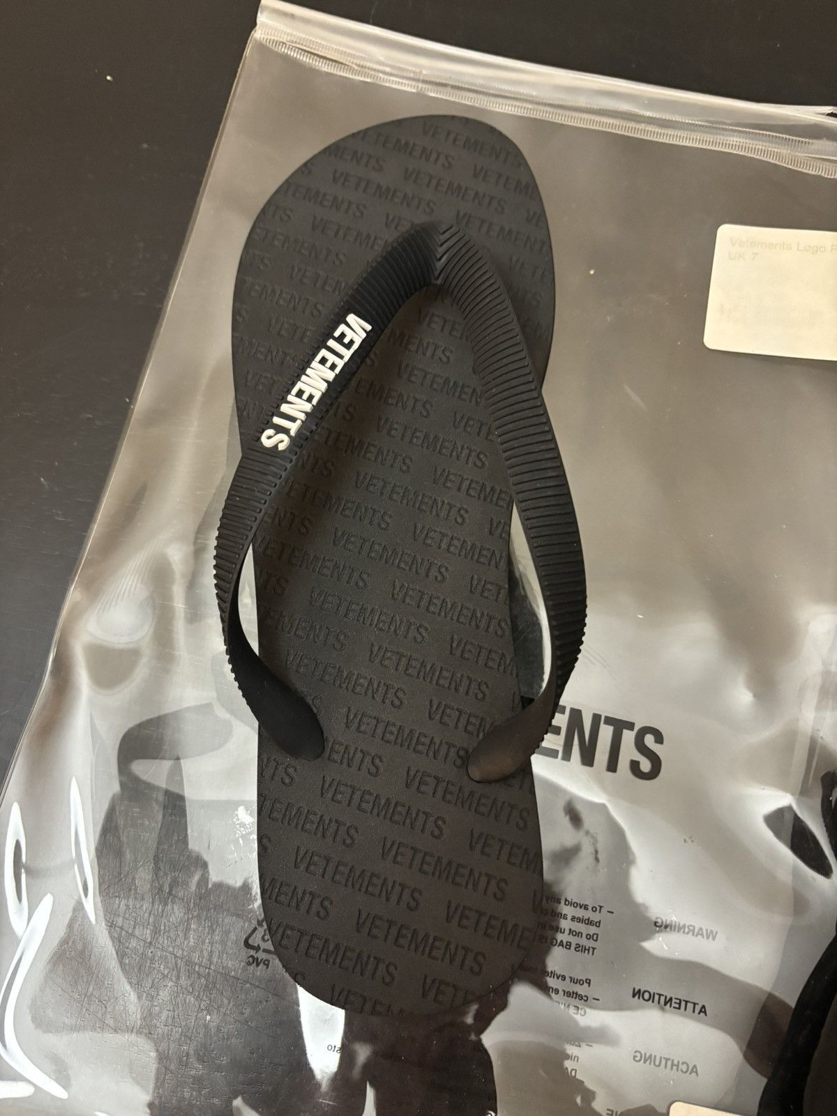 Vetements Vetements Logo Thong Flip Flops Black Size US 8 / EU 41 - 7 Thumbnail
