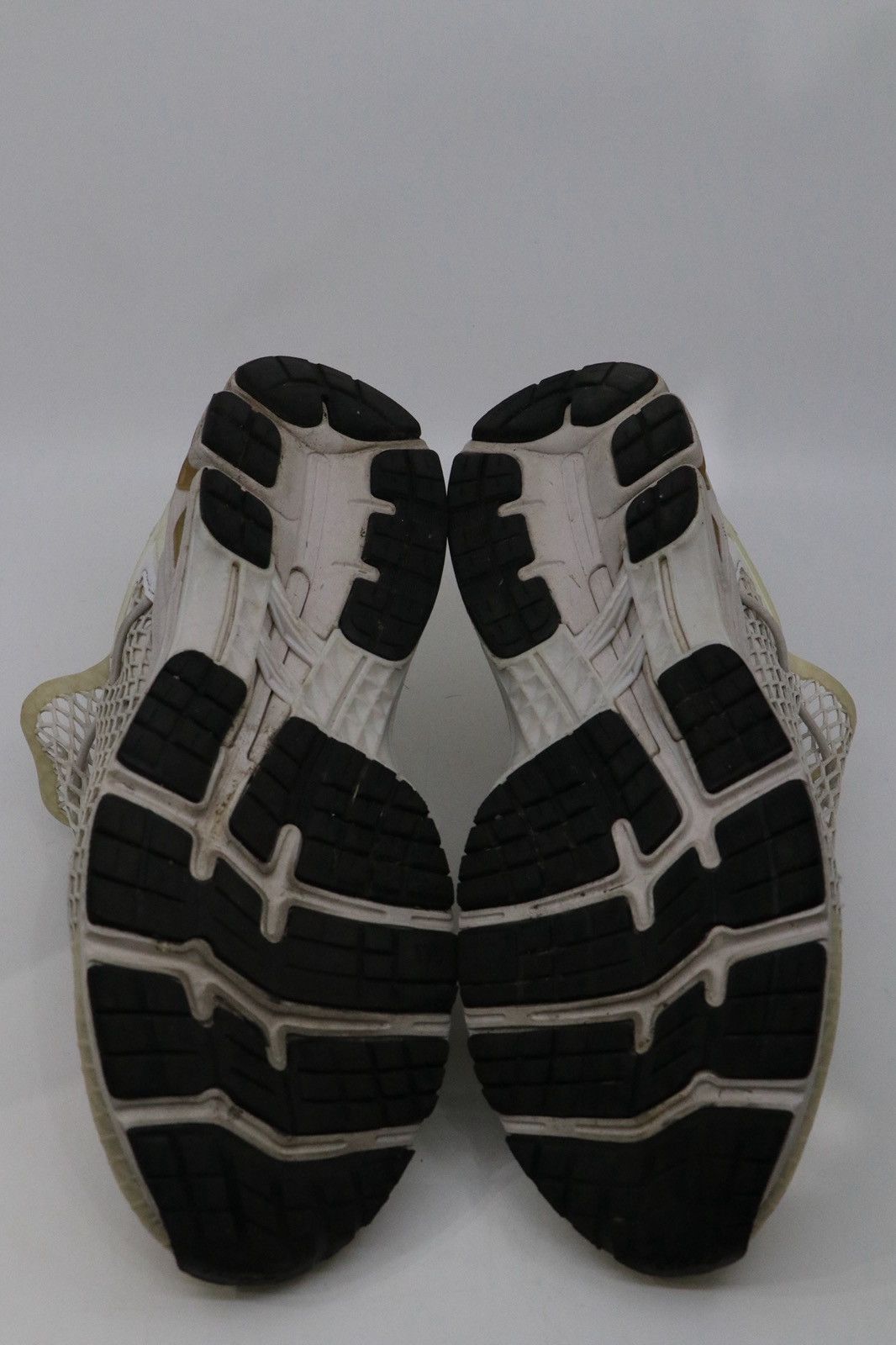 Asics × Vivienne Westwood Asics Gel Kayano 14 x Vivienne Westwood Size 8.5 Size US 8.5 / EU 41-42 - 7 Thumbnail