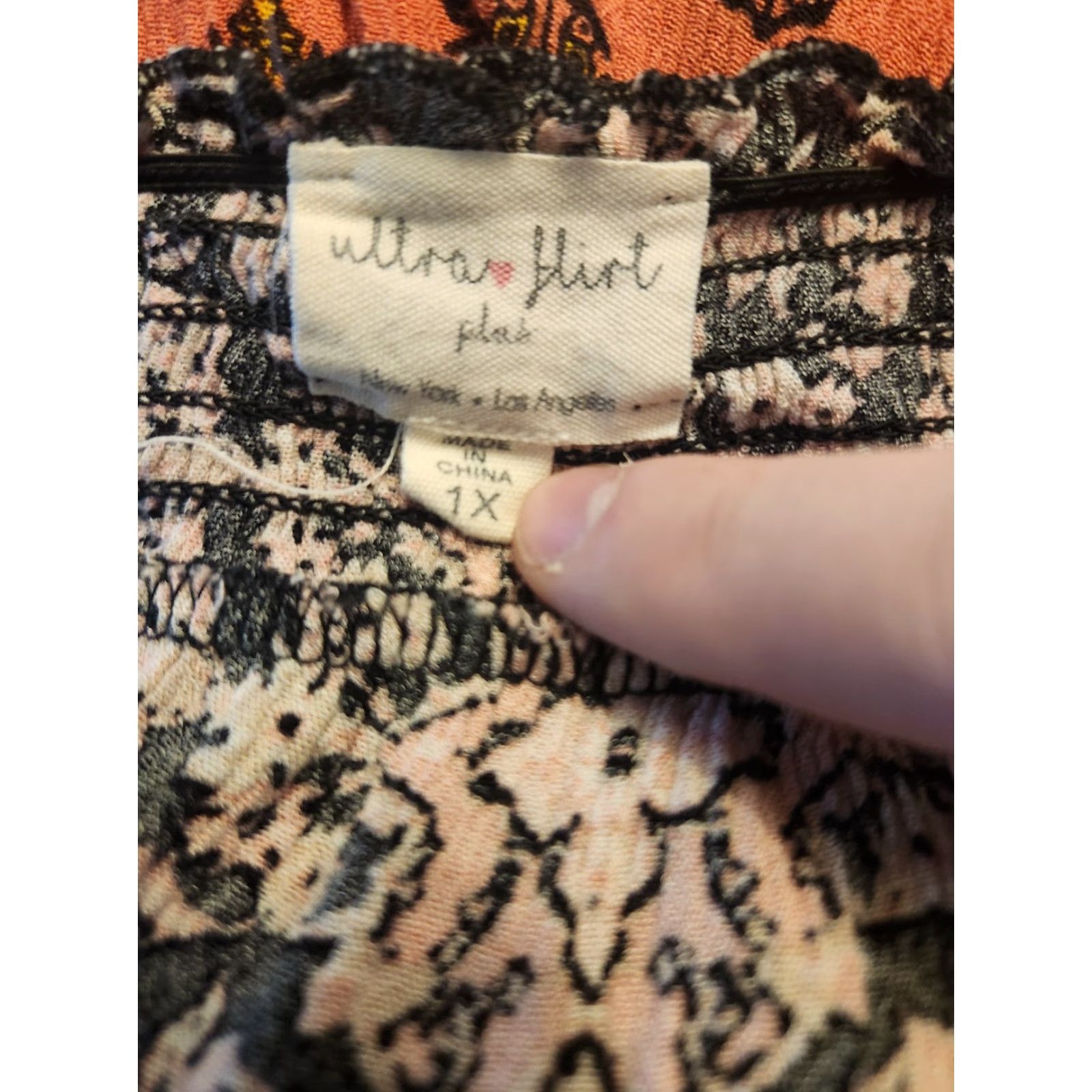 Vintage VINTAGE Ultra Flirt Pink Black Floral Crinkle Off Shoulder Tunic Top Hippie Boho 1X Plus Size XL / US 12-14 / IT 48-50 - 6 Thumbnail