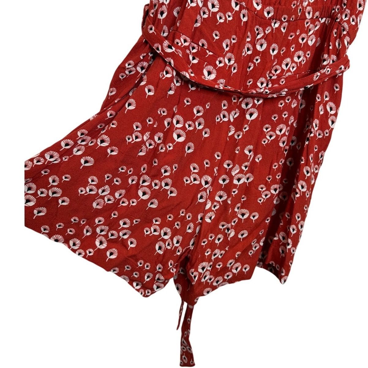 Ann Taylor LOFT Ann Taylor Red Floral Sleeveless Belted Shorts Romper Size XS / US 0-2 / IT 36-38 - 6 Thumbnail