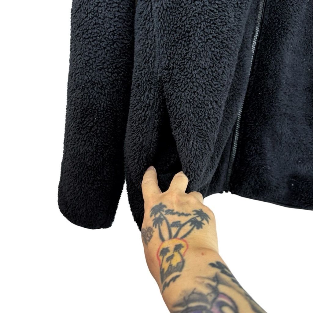 Uniqlo UNIQLO Women's Thick Black Sherpa Jacket Inner Pockets XL Size XL / US 12-14 / IT 48-50 - 2 Thumbnail