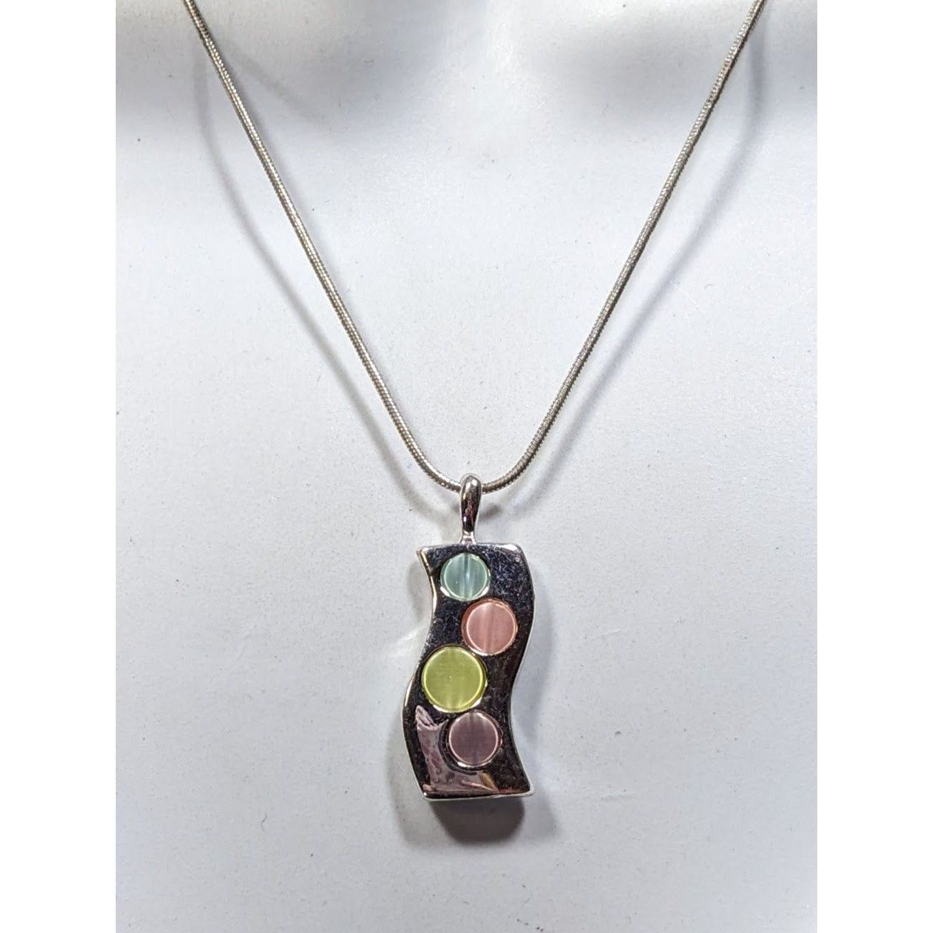 Other Modern Pendant Necklace With Pastel Dyed Shell Inlay Size ONE SIZE - 4 Thumbnail