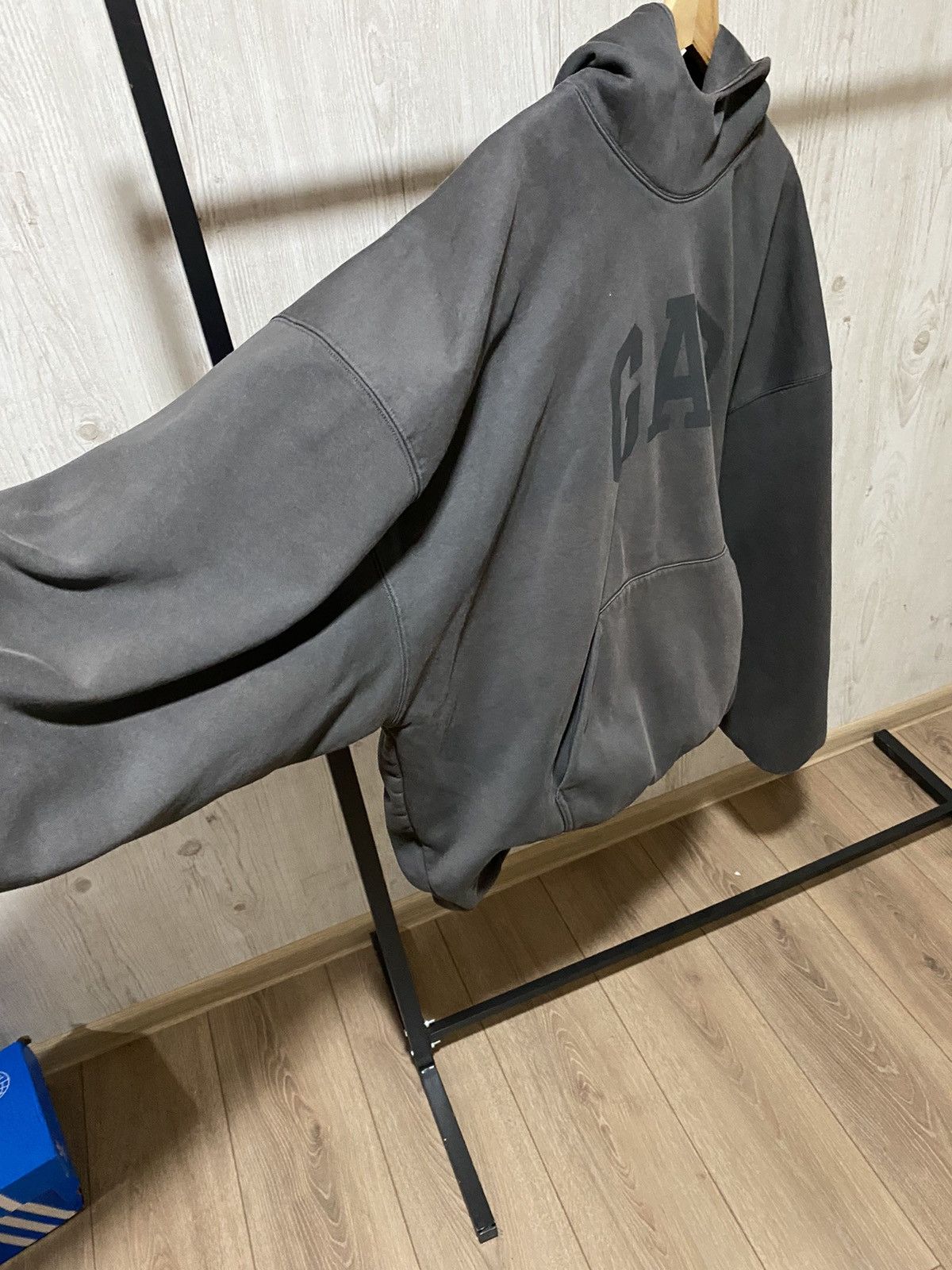 Balenciaga × Gap × Kanye West BNWT YZY Yeezy Gap Balenciaga Dove Hoodie by Kanye west Size US XL / EU 56 / 4 - 10 Thumbnail