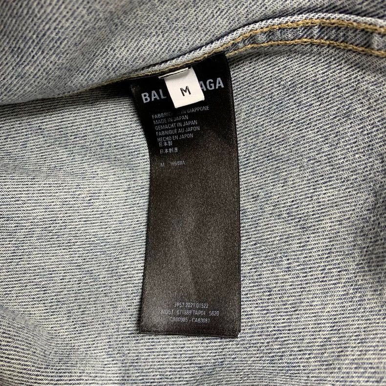 Balenciaga Balenciaga Size M Denim Jacket Size US M / EU 48-50 / 2 - 7 Thumbnail