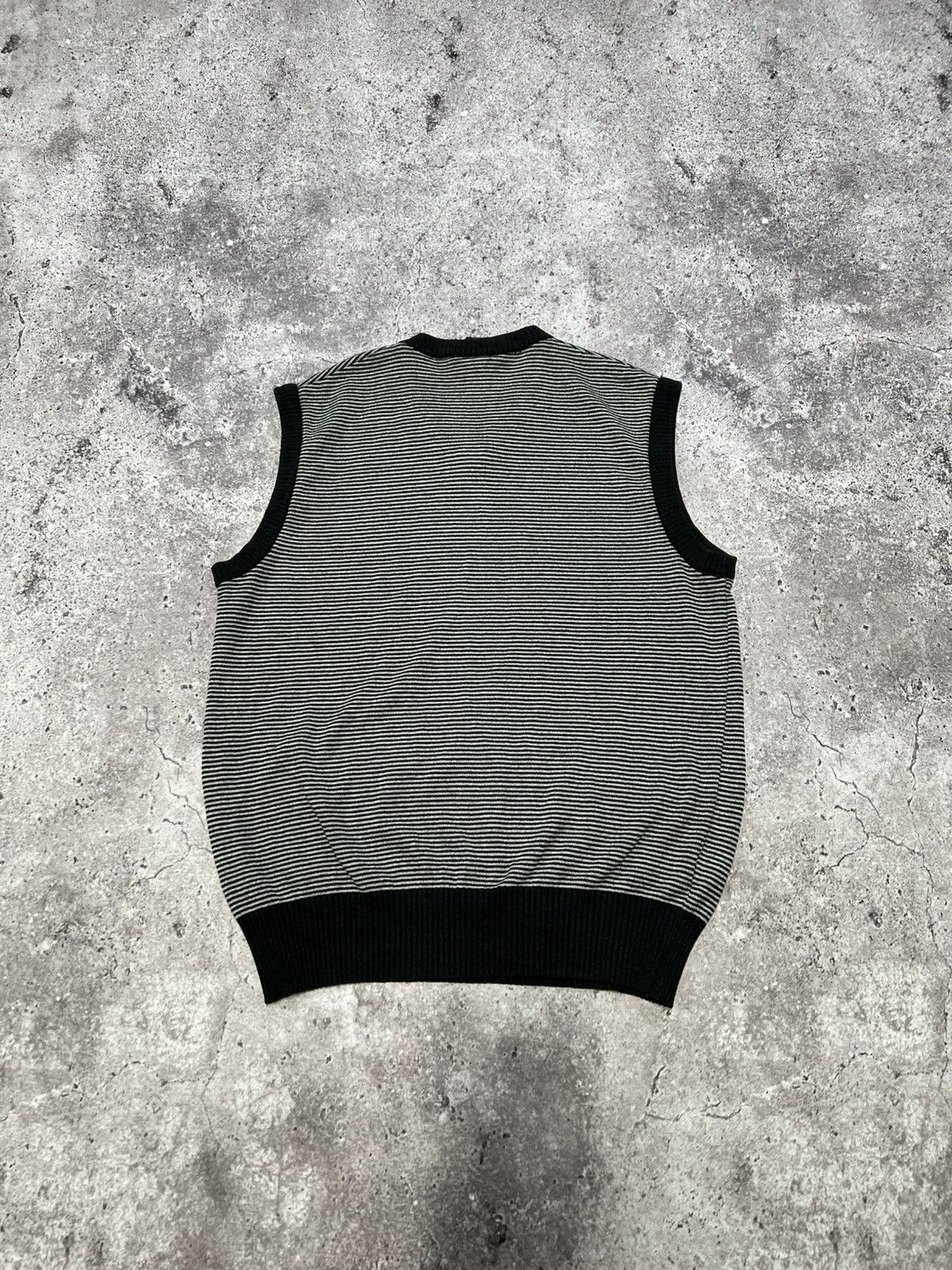 Dolce & Gabbana Dolce & Gabbana Striped Sweater Vest Wool Y2K Size L-M 52 Size US L / EU 52-54 / 3 - 14 Thumbnail
