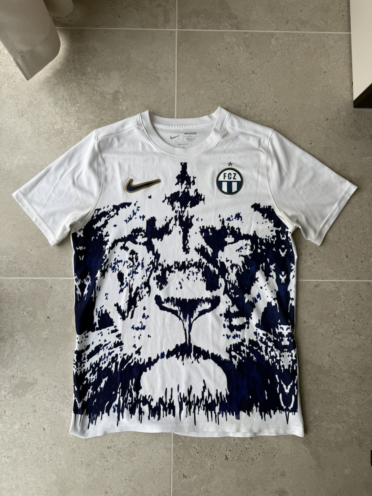 FC ZURICH 2021 2022 ANNIVERSARY SHIRT NIKE JERSEY SIZE L