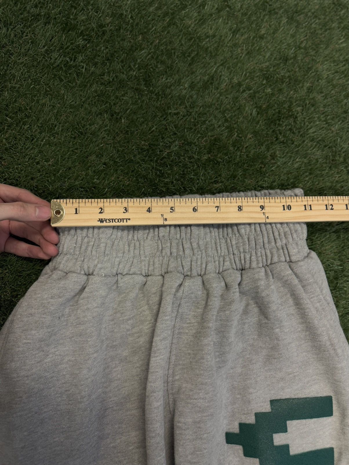 Vertabrae Vertabrae Sweatpants Size Large Grey/Green (NEW) Size US 34 / EU 50 - 10 Thumbnail