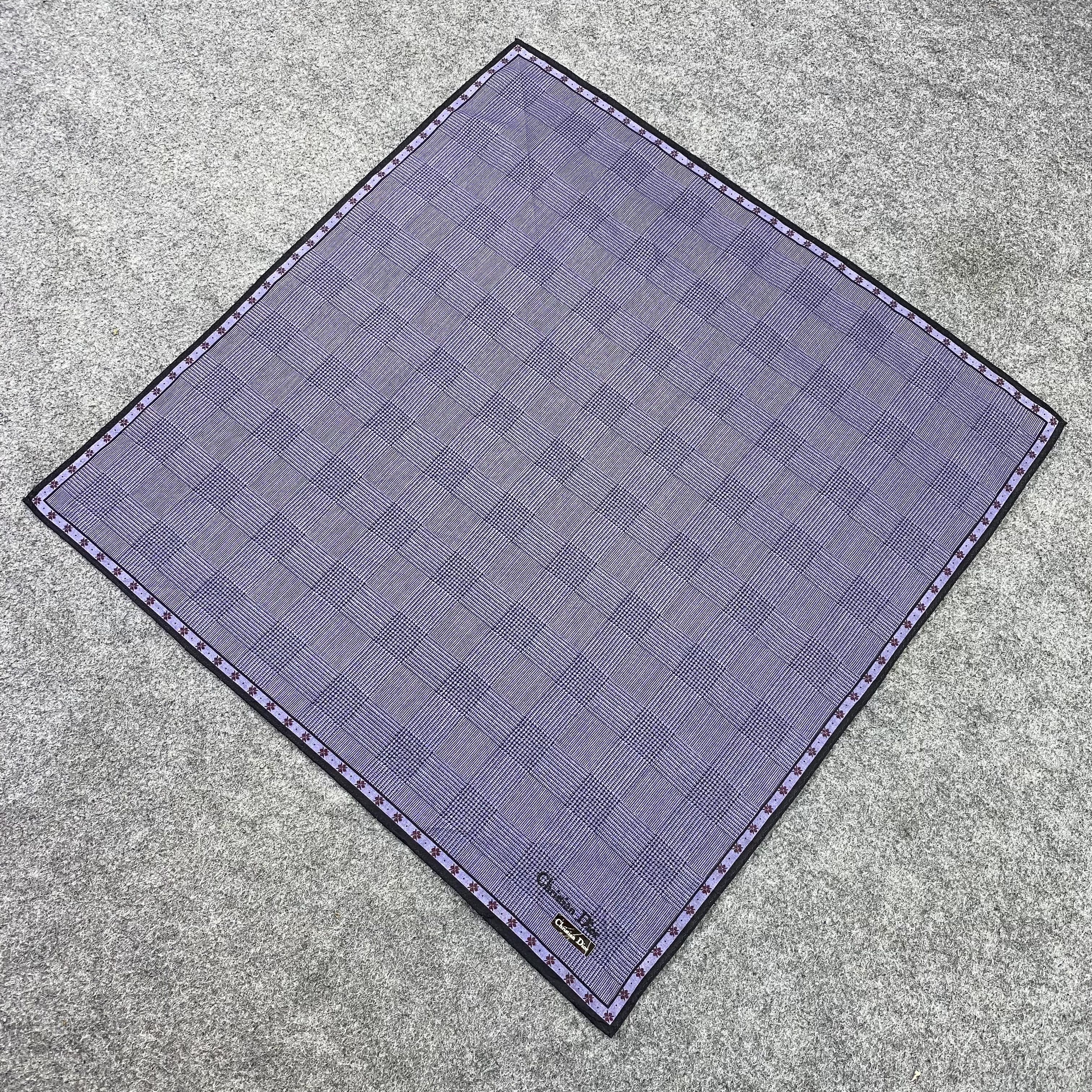 Designer Christian Dior Handkerchief / Bandana / Neckerchief-B1009 Size ONE SIZE - 4 Thumbnail