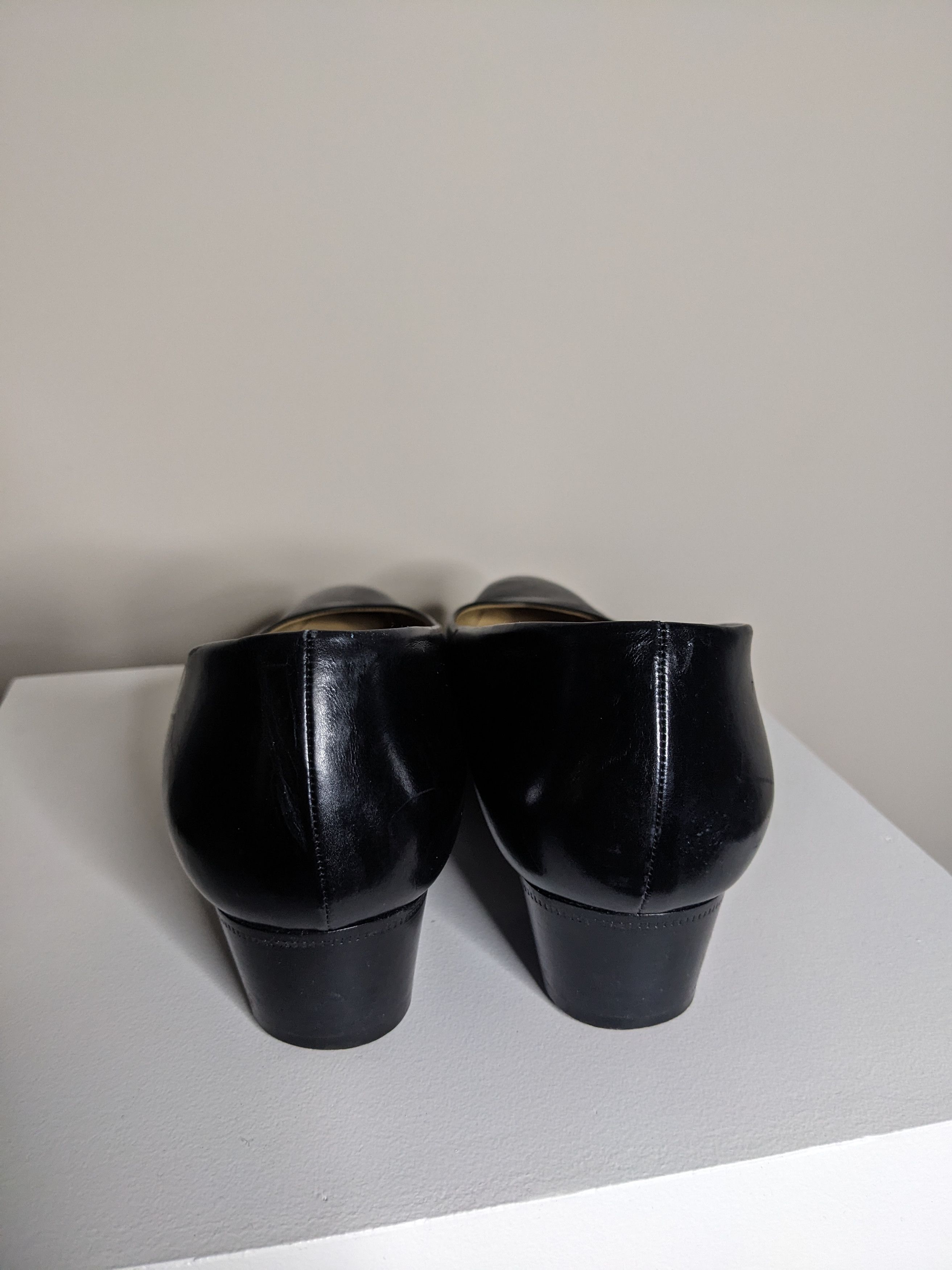 Gucci VINTAGE Gucci Leather Pumps Kitten Heel Point Toe Size 39 Size US 9 / IT 39 - 4 Thumbnail