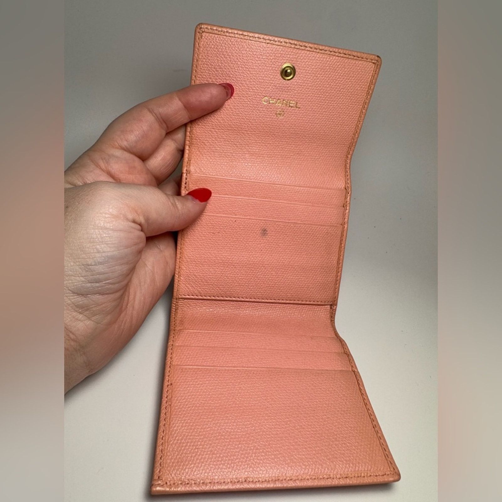 Chanel Chanel Vintage Button Line Pink Snap Wallet Coco Mark Size ONE SIZE - 3 Thumbnail