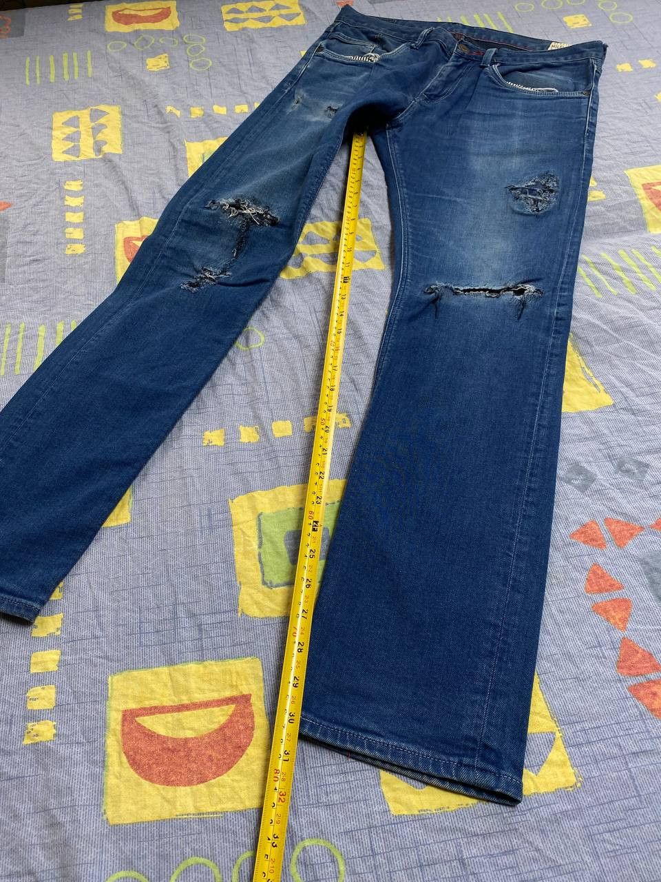 Tommy Hilfiger Y2k distressed Tommy Hilfiger jeans Size US 33 - 9 Thumbnail