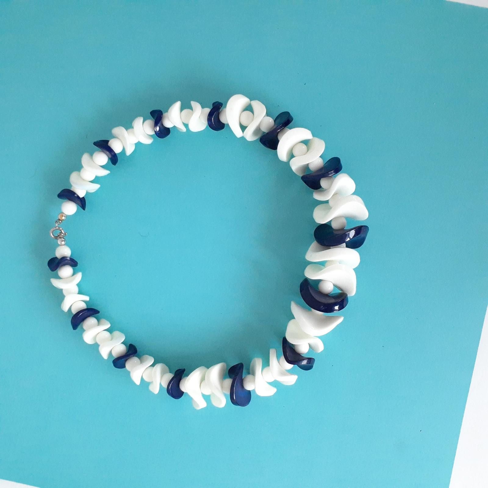 Designer Stunning Blue and White Abstract Design Necklace Size ONE SIZE - 2 Thumbnail