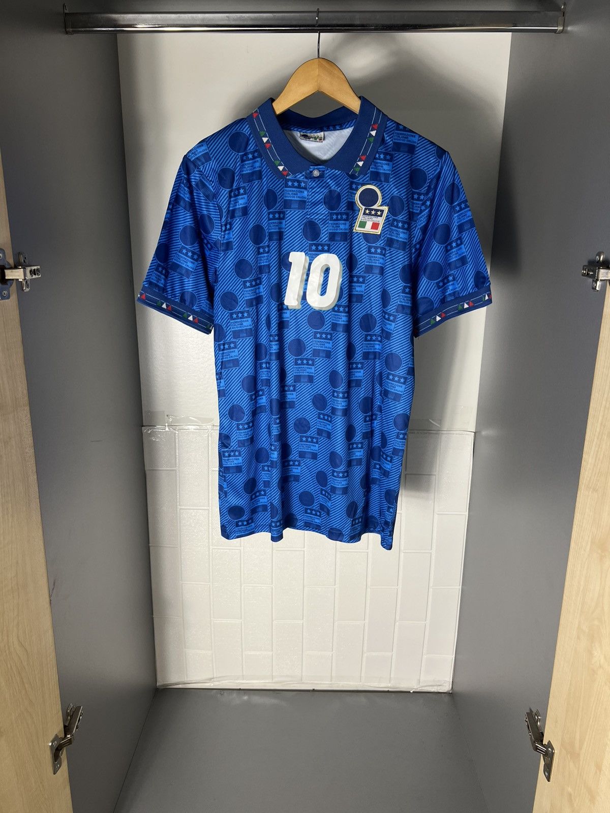 Vintage VERY RARE DIADORA ITALY RETRO SOCCER JERSEY BLOKE Y2K 90s Size US L / EU 52-54 / 3 - 1 Thumbnail