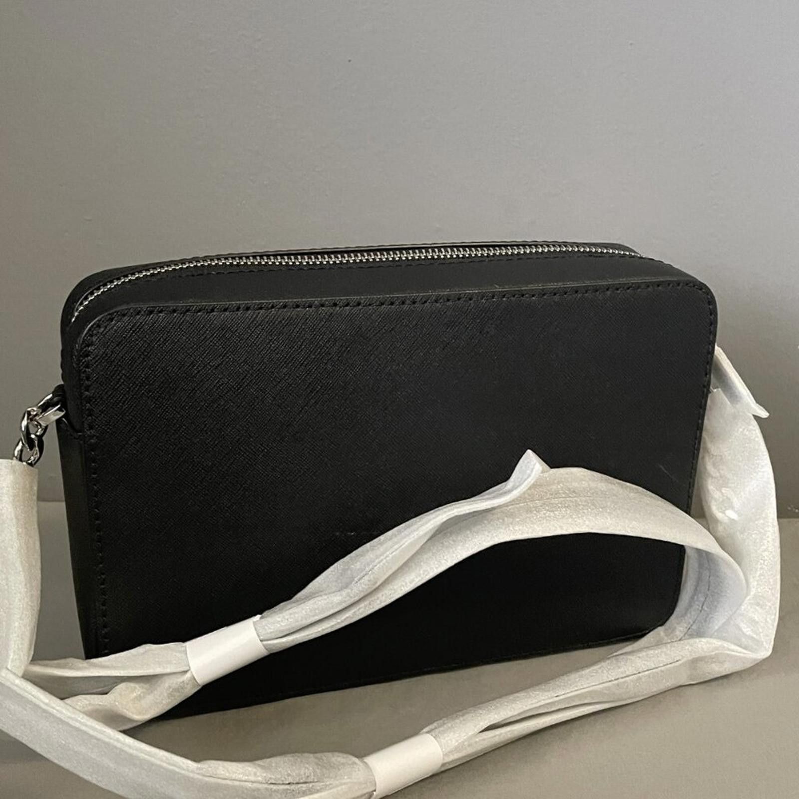 Michael Kors NWT MICHAEL KORS Jet Set Item Crossbody Bag Black Size ONE SIZE - 2 Thumbnail