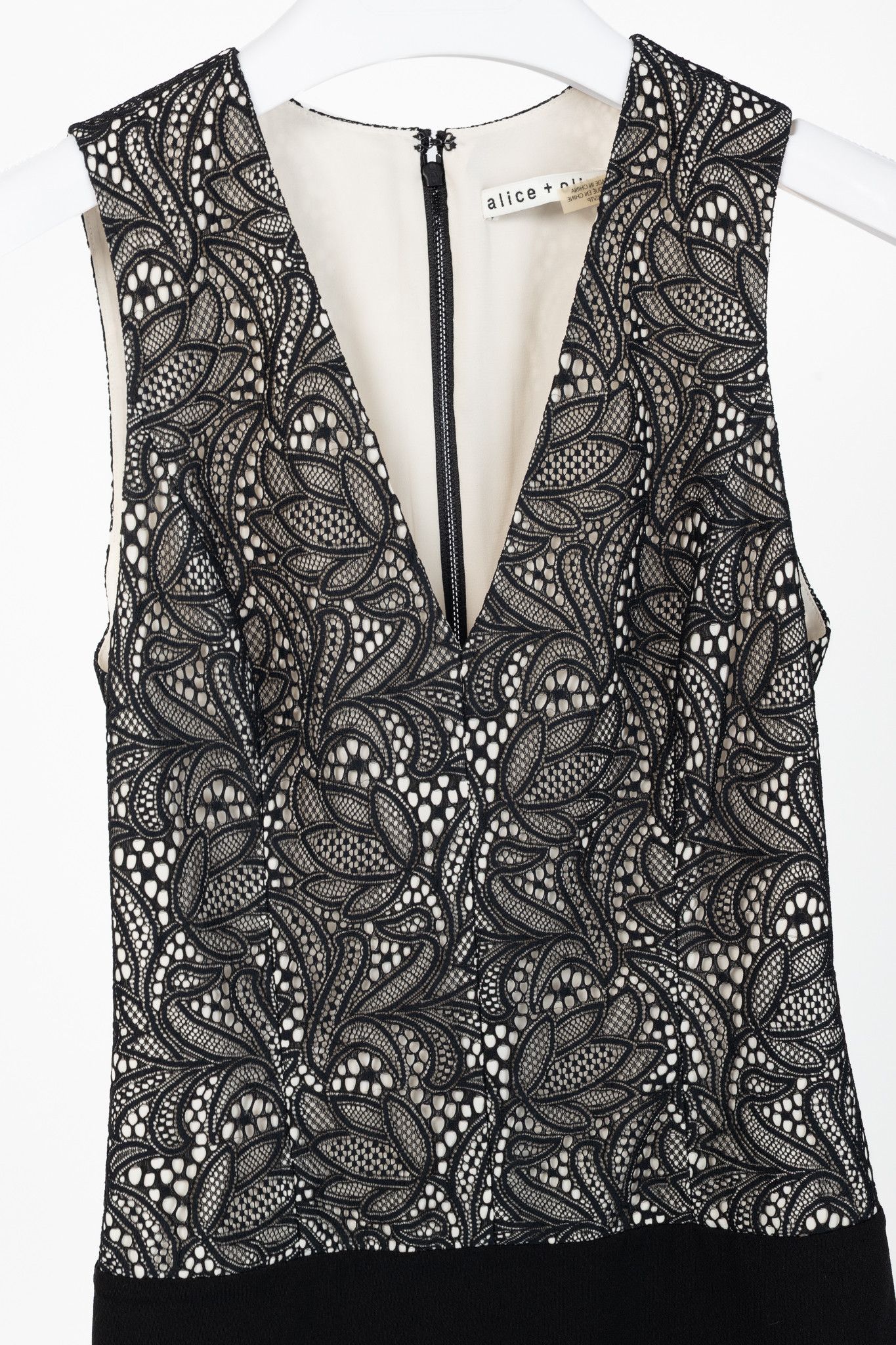 Alice + Olivia Alice + Olivia Zooey Black Seamed Lace Bodysuit Size XS / US 0-2 / IT 36-38 - 3 Thumbnail