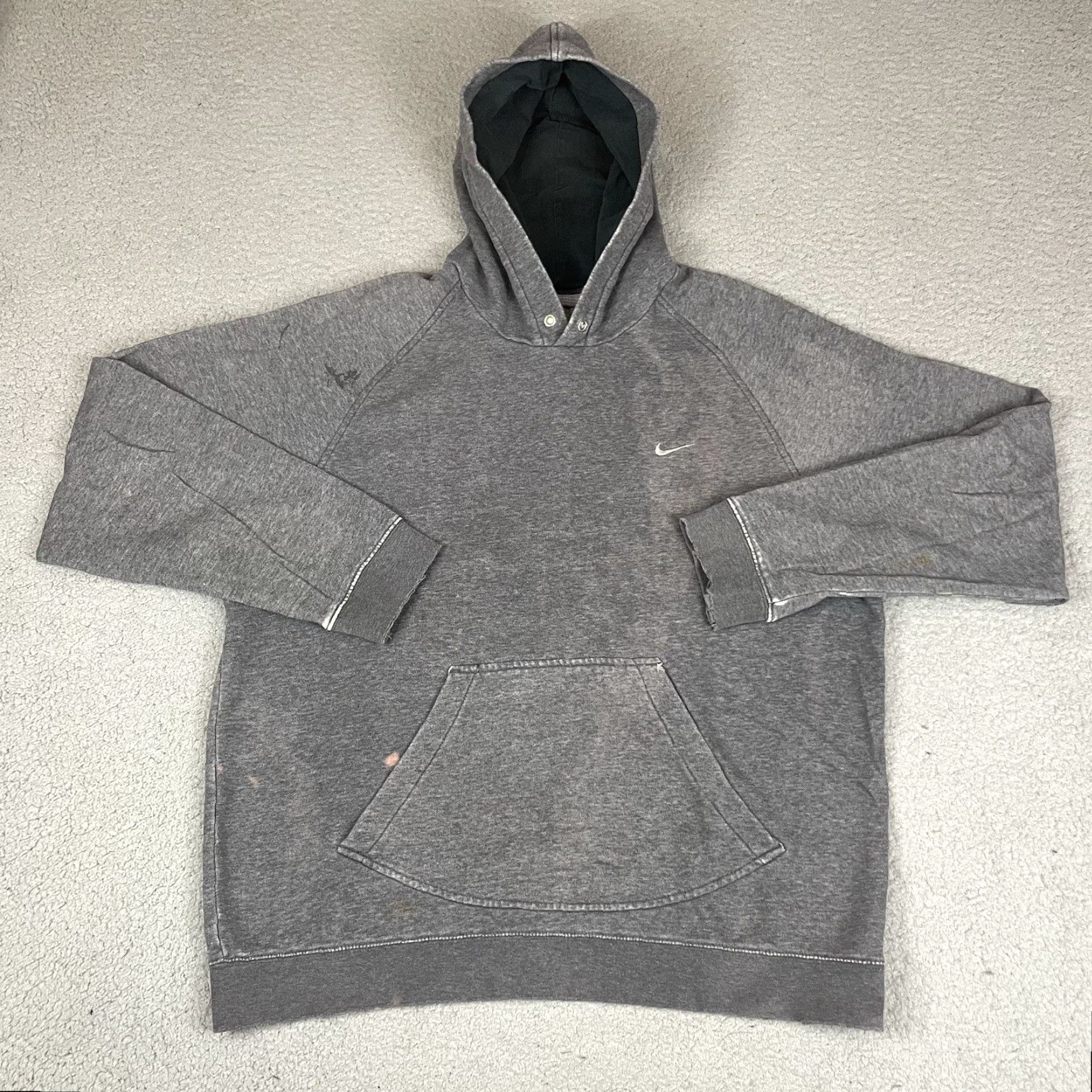 Nike VINTAGE Nike Hoodie Mens L Gray Pullover Sweatshirt Swoosh Distressed 90s Graphic Print Hooded Pockets Crew Neck Size US L / EU 52-54 / 3 - 2 Thumbnail