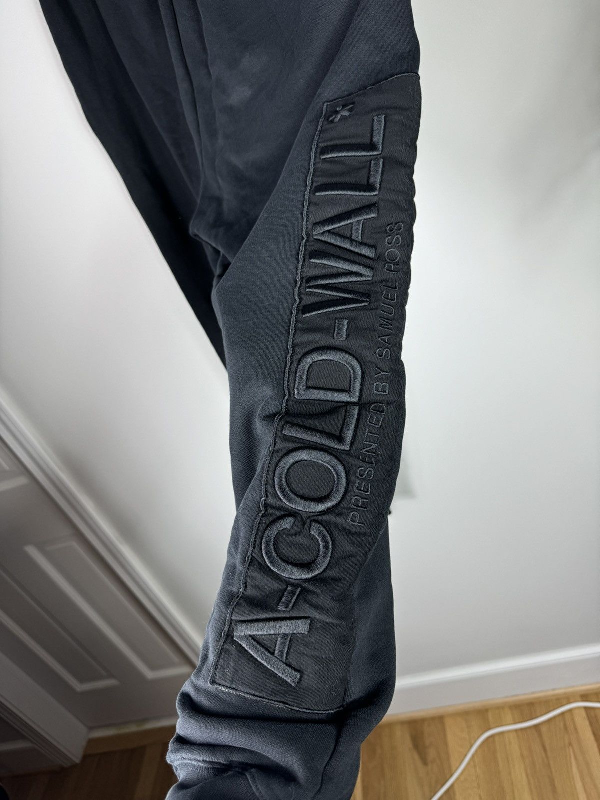 A-COLD-WALL* A-COLD-WALL* BLACK LOGO EMBROIDERY LOUNGE PANTS Size US 34 / EU 50 - 5 Thumbnail