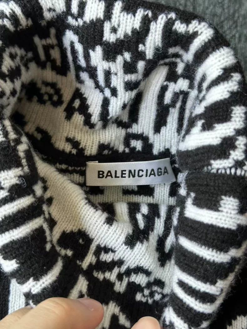Balenciaga Balenciaga High-Neck Barrage Sweater Size US XS / EU 42 / 0 - 3 Thumbnail