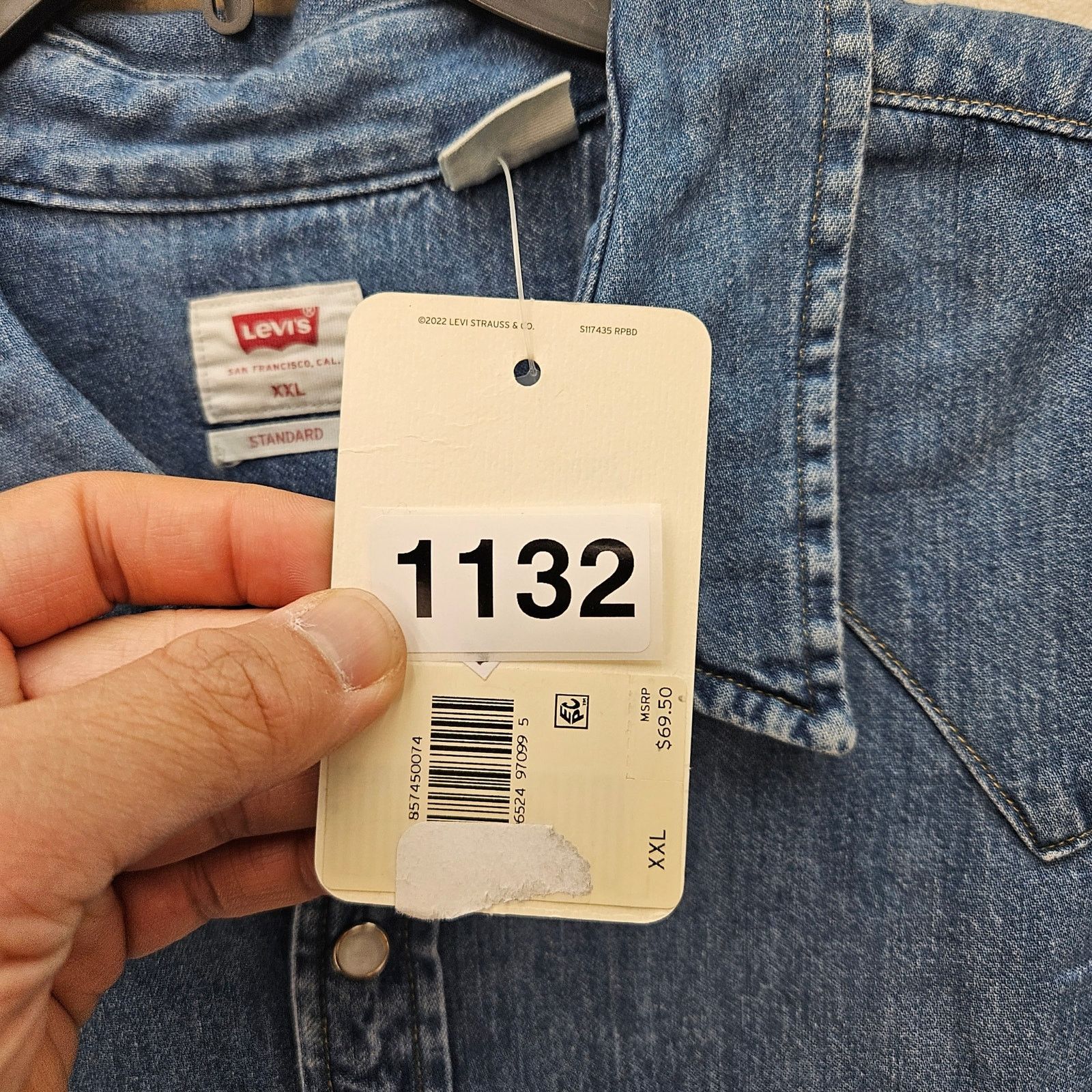 Levi's LEVI'S MEN'S XXL CLASSIC STARD FIT WESTERN SHIRT COTTON BLUE Size US XXL / EU 58 / 5 - 3 Thumbnail