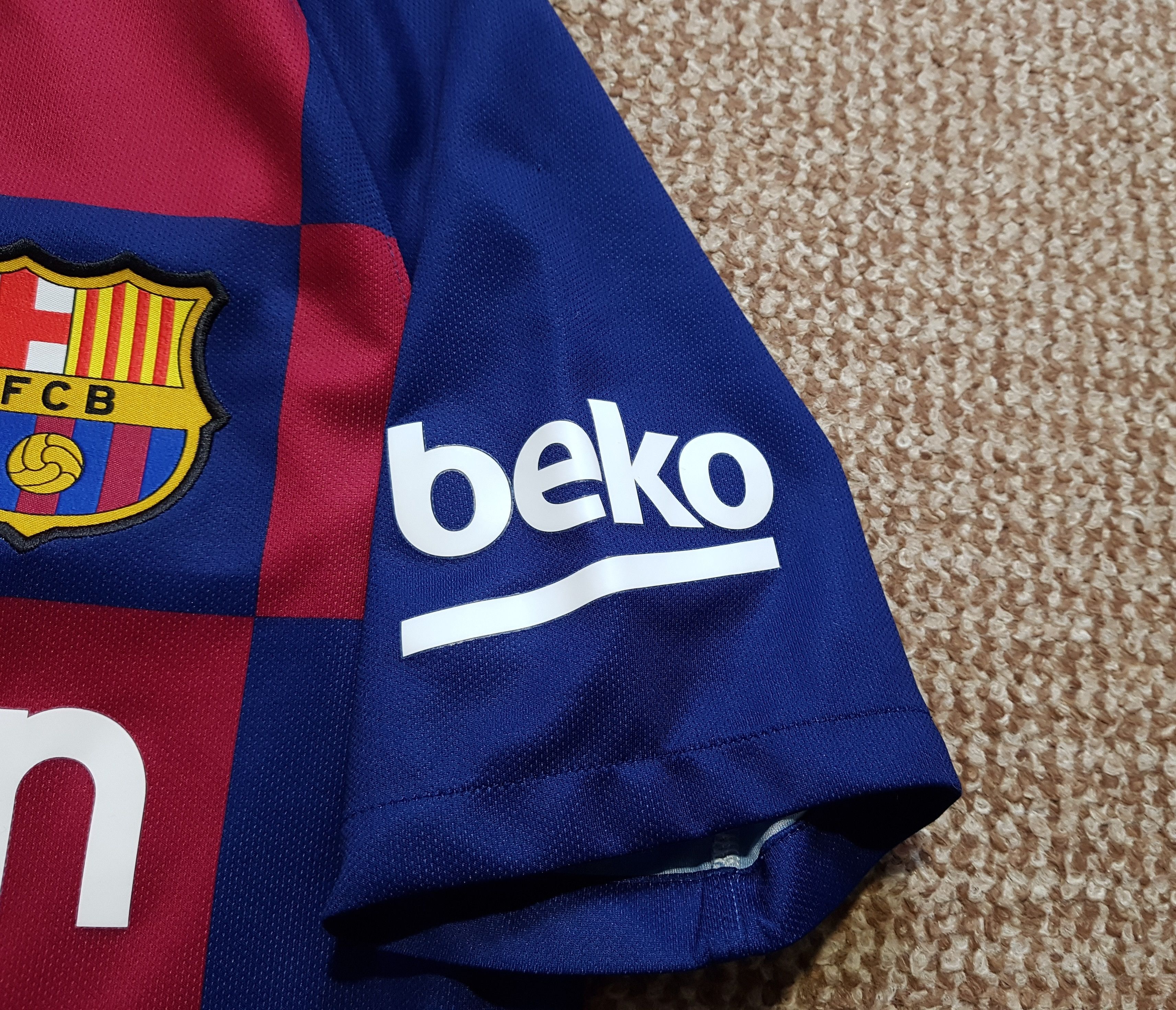Nike Nike FC Barcelona 2019-20 Home Soccer Football Jersey sz S Size US S / EU 44-46 / 1 - 8 Thumbnail