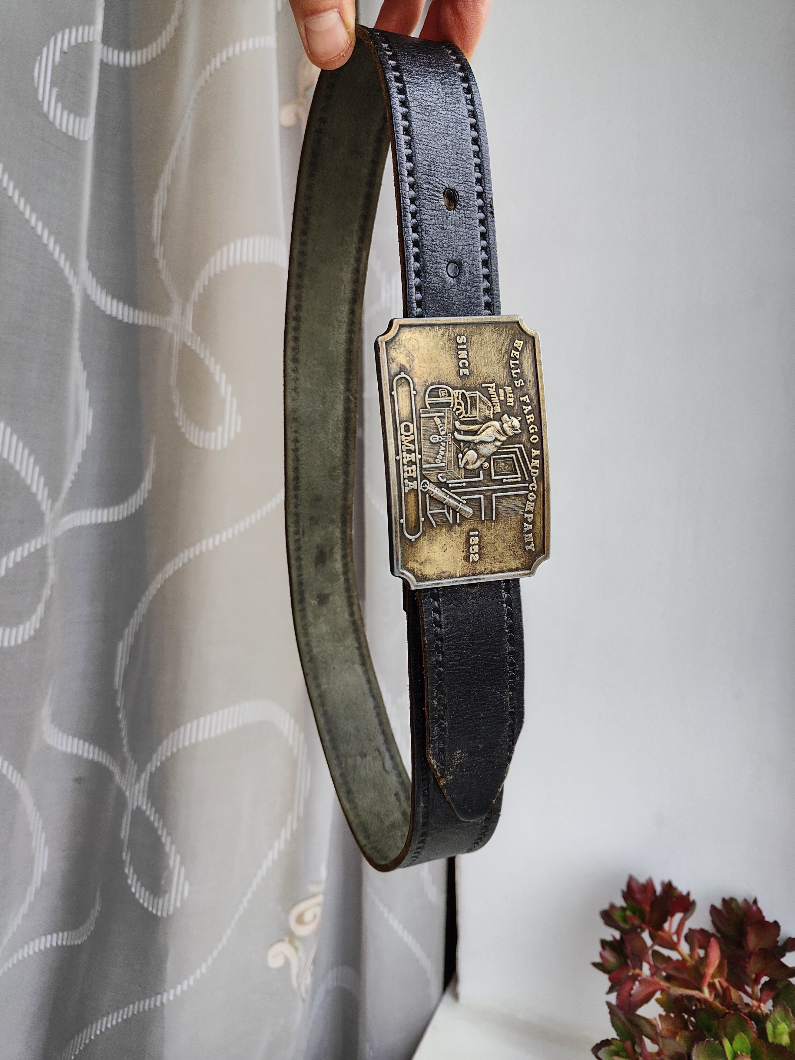 Vintage Wells Fargo Company Omaha Vintage Leather Belt Buckle Vtg Size ONE SIZE - 3 Thumbnail