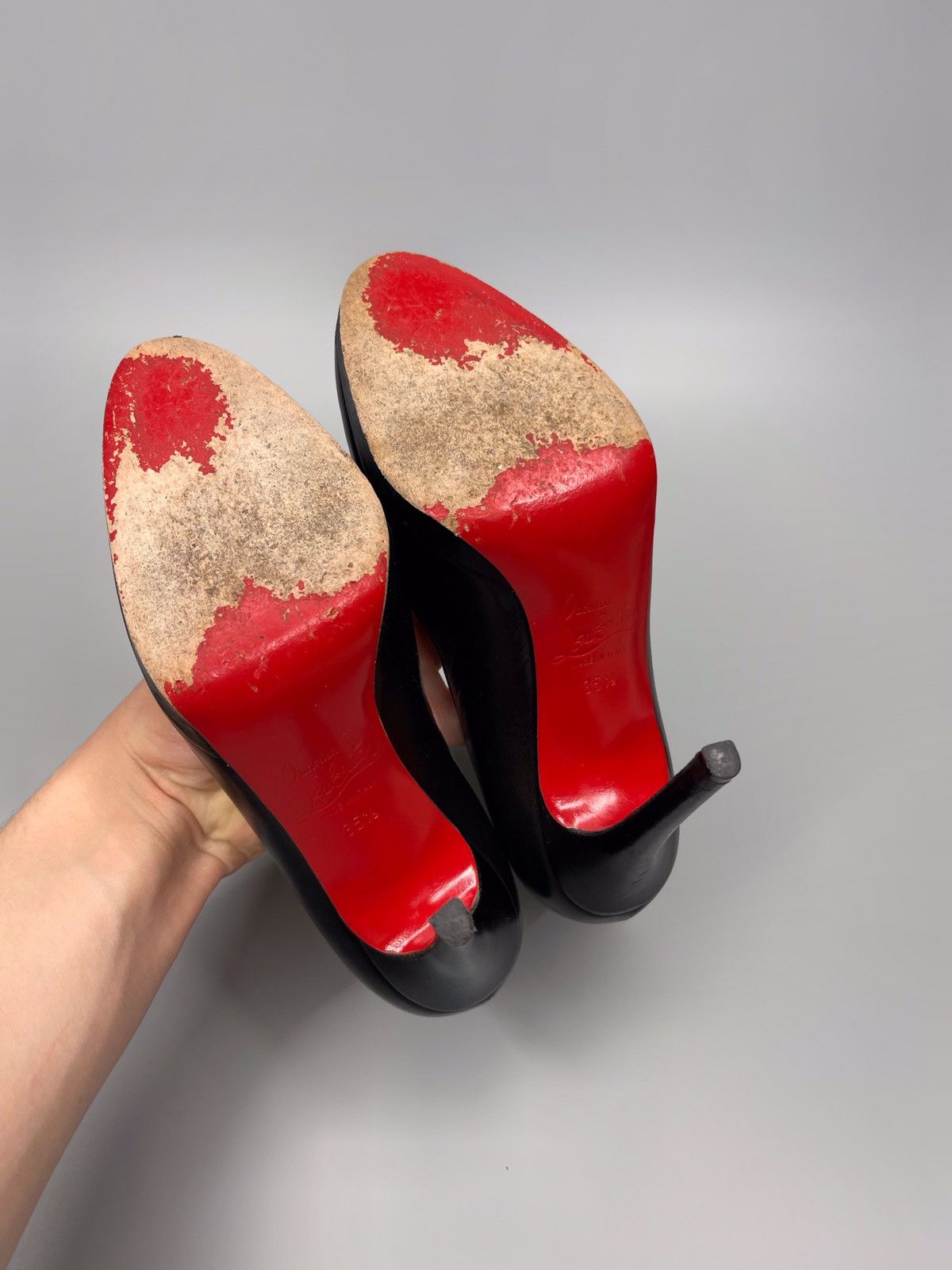 Christian Louboutin Christian Louboutin Leather Heels Black Size US 5.5 / IT 35.5 - 9 Thumbnail
