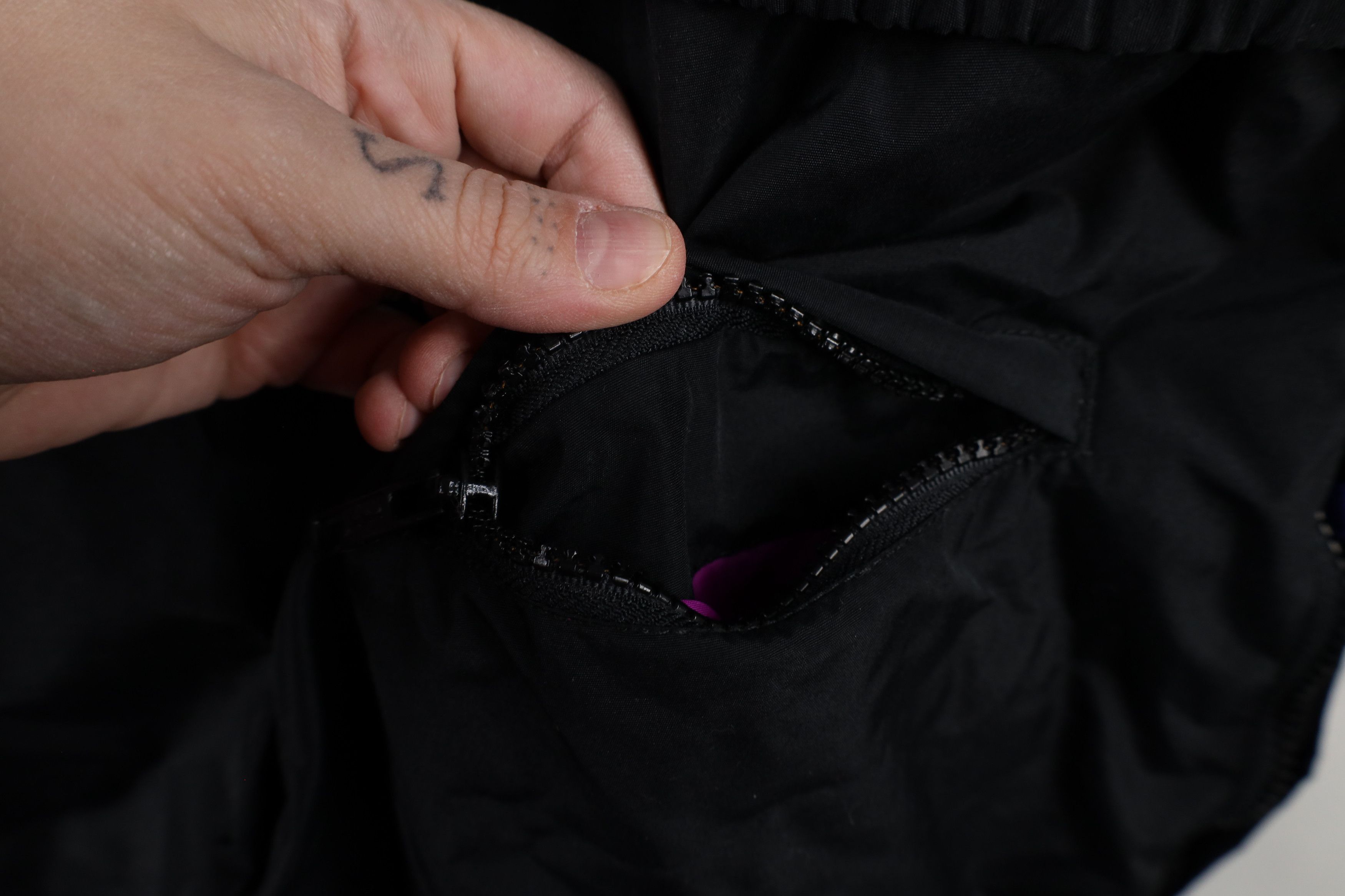 Columbia × Vintage Vintage 90s Columbia Distressed Insulated Belted Snow Suit Size M / US 6-8 / IT 42-44 - 16 Thumbnail