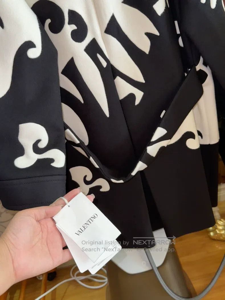 Valentino Valentino Black printed coat Size S / US 4 / IT 40 - 7 Thumbnail
