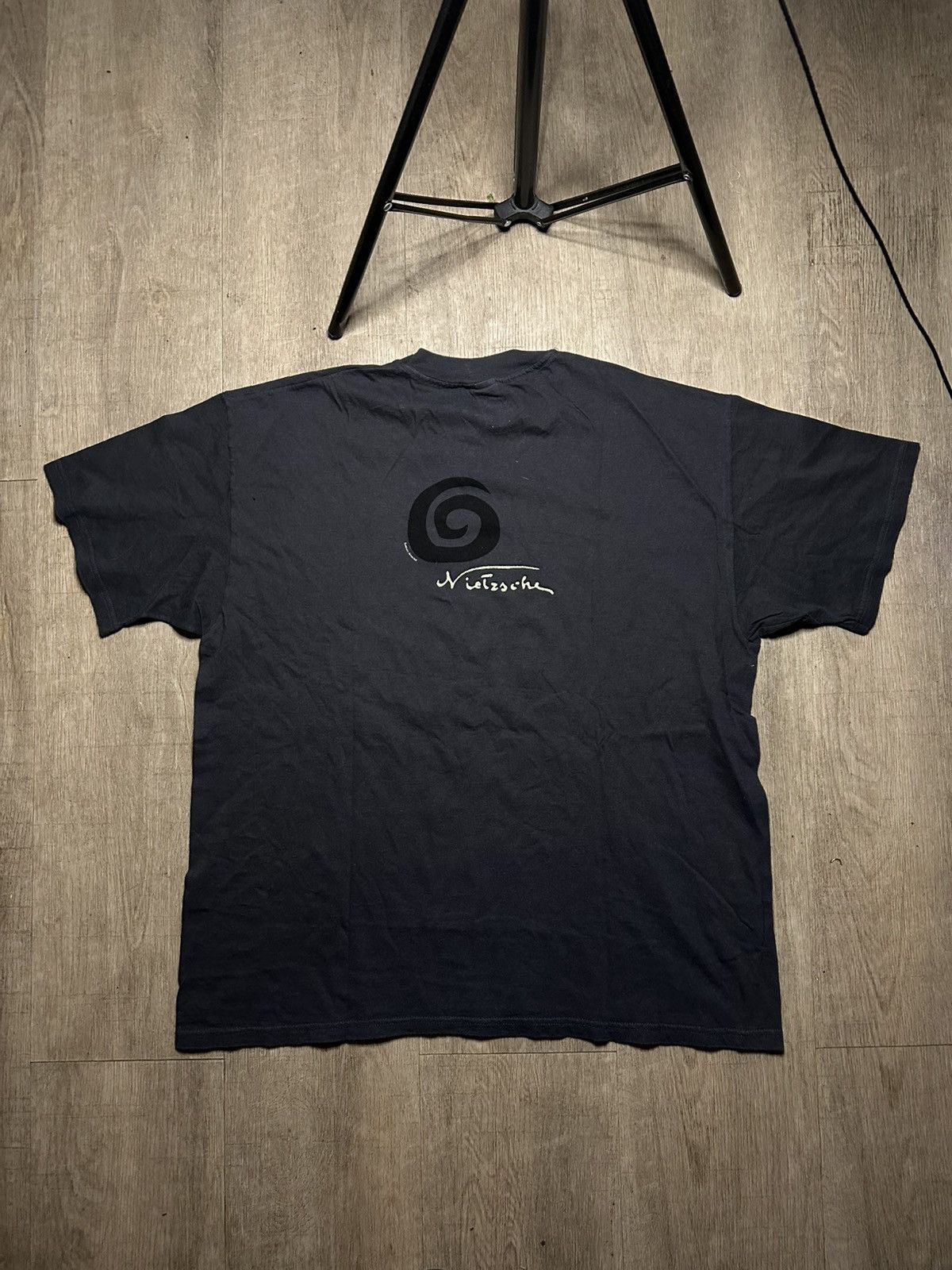 Vintage T-shirt made in Italy Parole Di Nietzsche spiral star Size US XL / EU 56 / 4 - 7 Thumbnail