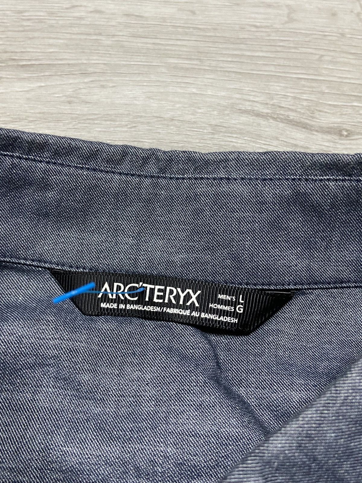 Arc'teryx Arcteryx bird shirt buttons up hidden pockets Size US L / EU 52-54 / 3 - 6 Thumbnail