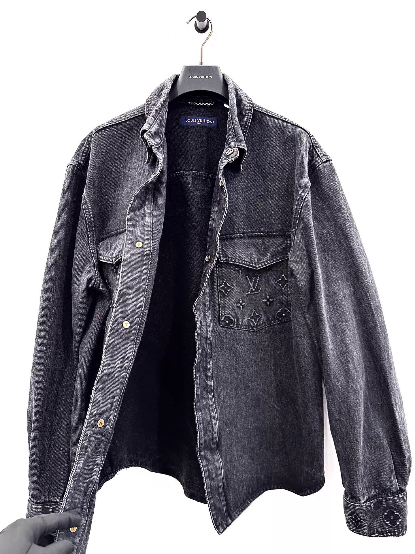 Louis Vuitton LV Men's Black Wash Denim Jacket Monogram Emboss L Size US L / EU 52-54 / 3 - 4 Thumbnail