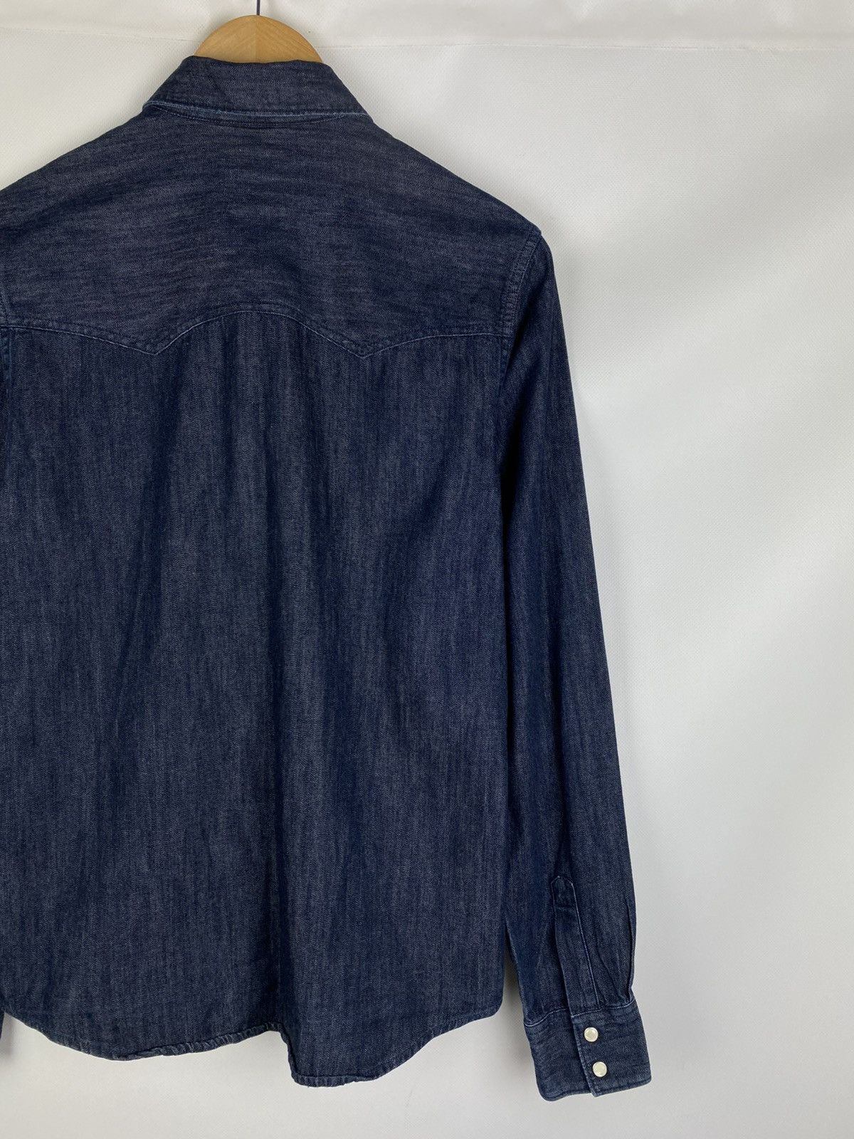 Levi's Levis men’s long sleeve denim button up shirt size S Size US S / EU 44-46 / 1 - 18 Thumbnail