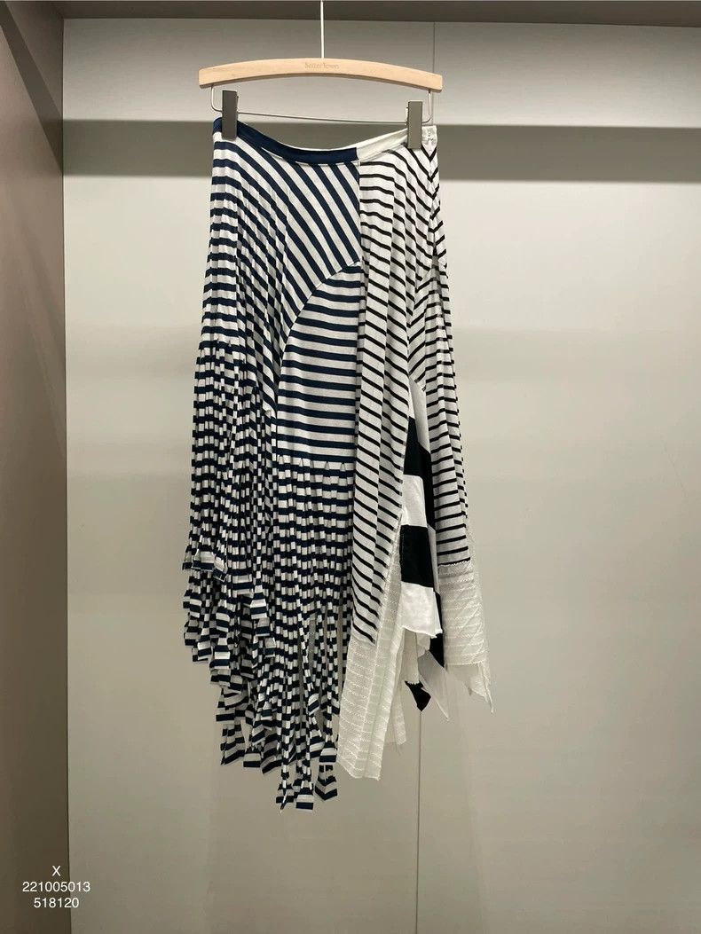Loewe LOEWE sizeS Zebra pattern cotton irregular half skirt Size 26" / US 2 / IT 38 - 1 Thumbnail