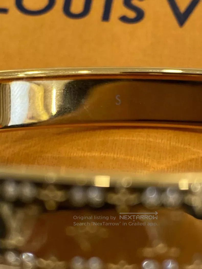 Louis Vuitton Louis Vuitton Gold Crystal Bracelet for Couples. Size ONE SIZE - 6 Thumbnail