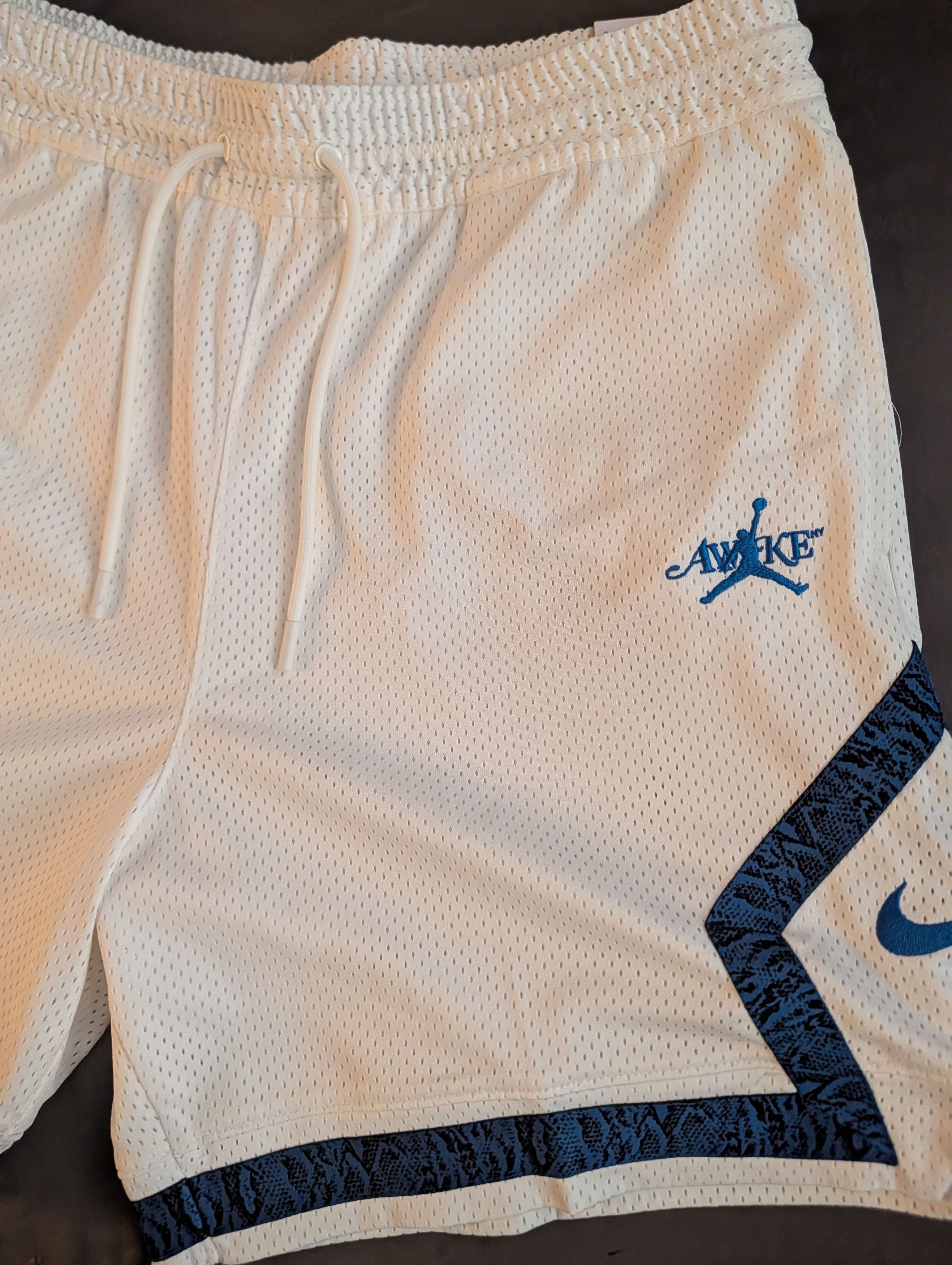 Awake NY × Jordan Brand Jordan Awake Nike Basketball Shorts White Large Size US 34 / EU 50 - 2 Thumbnail