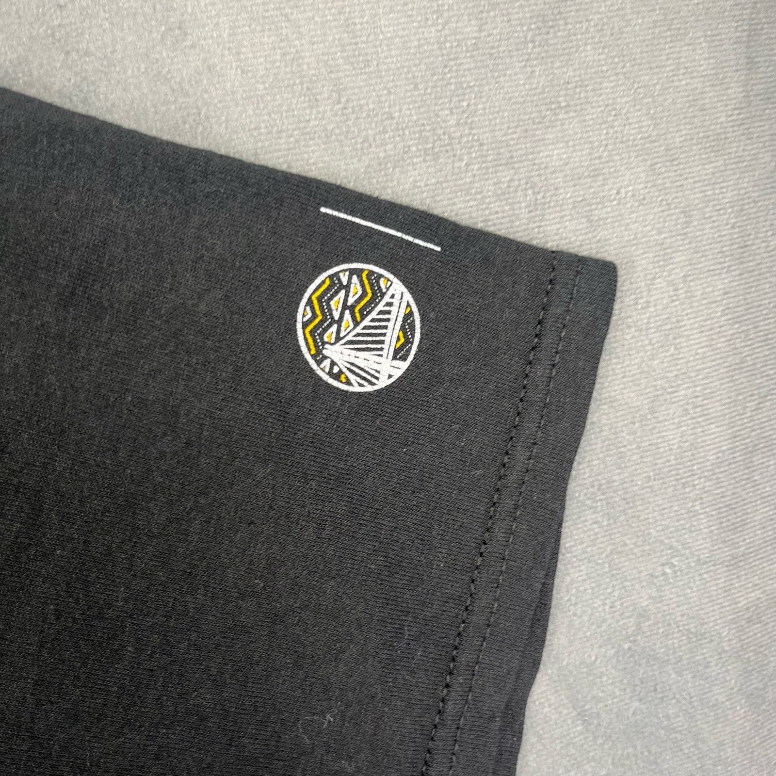 Jerzees Black History Is My History Shirt 2XL Golden Warriors E-01 Size US XXL / EU 58 / 5 - 4 Thumbnail