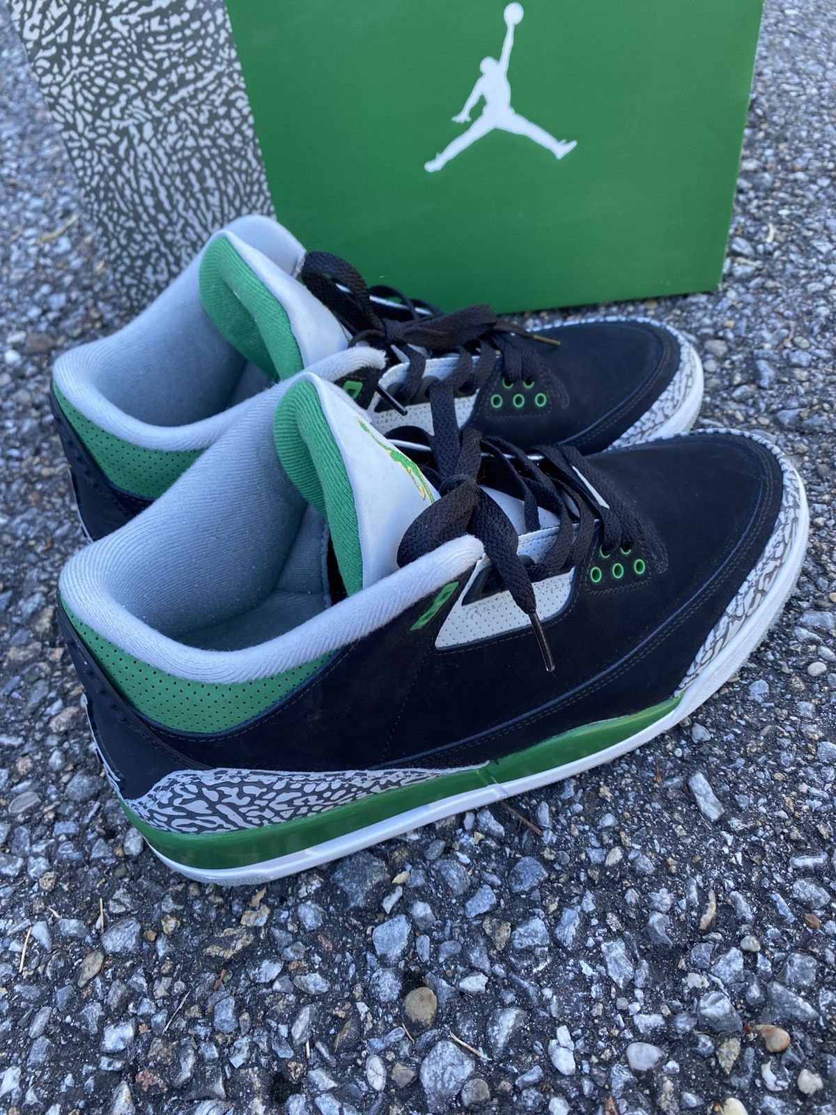 Jordan Brand Jordan 3 Pine Green, us11, eu45, streetwear, y2k, og,vintage Size US 11 / EU 44 - 4 Thumbnail