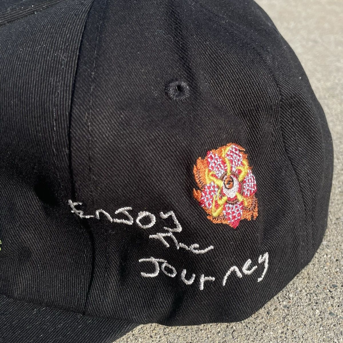 Travis Scott Rare Travis Scott Astrofest 2021 Exclusive Utopia Mountain Size ONE SIZE - 5 Thumbnail