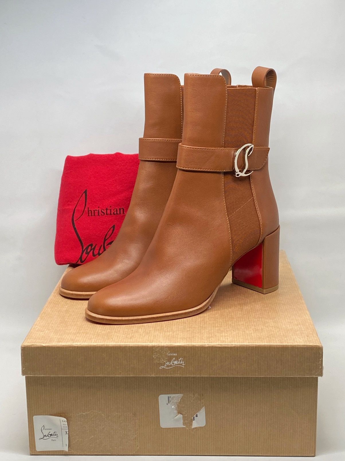 Christian Louboutin Christian Louboutin Leather 70 Chelsea Booties size 37.5 Size US 7.5 / IT 37.5 - 12 Thumbnail