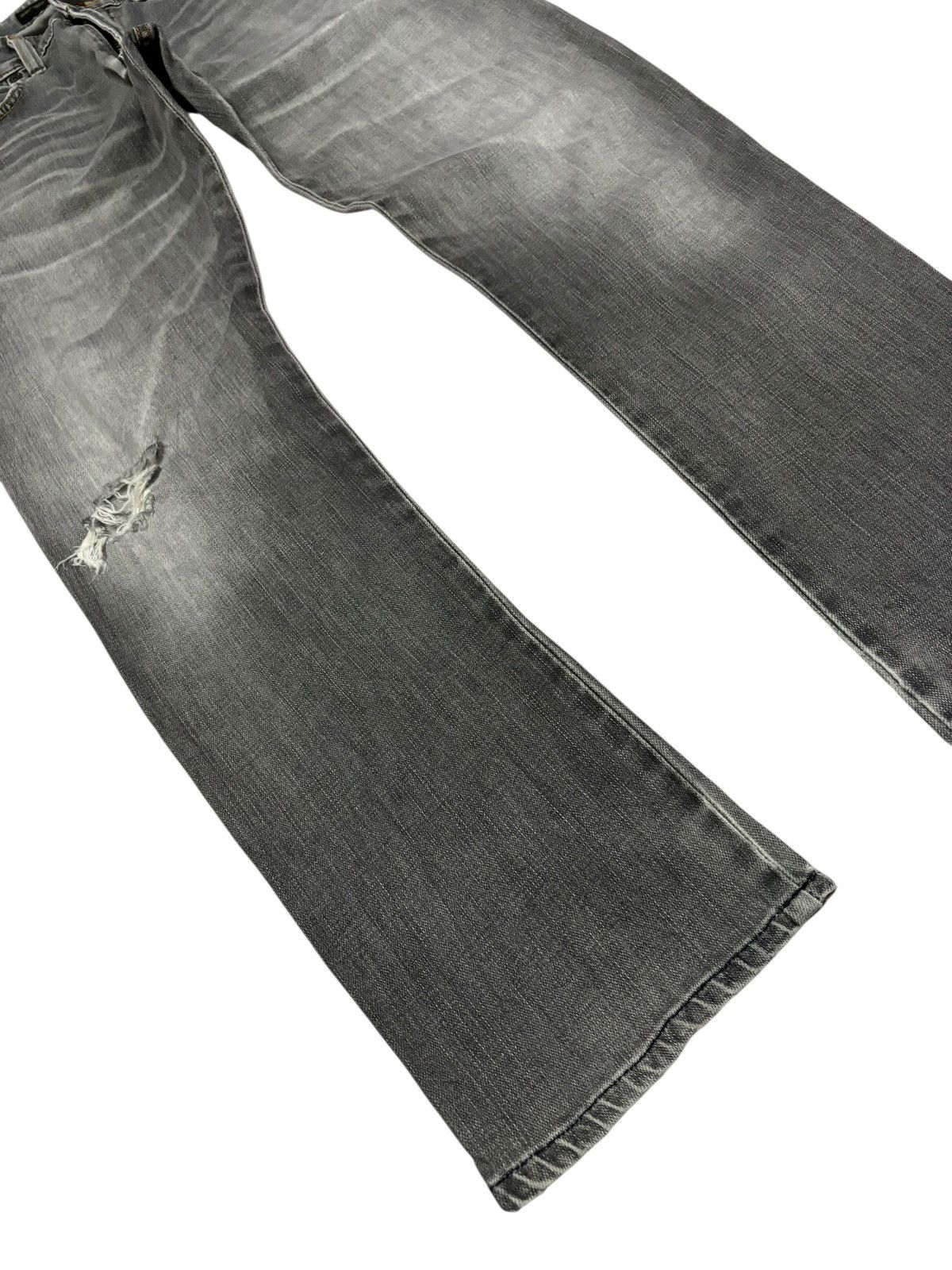 Edwin Vtg Edwin Japan 503 Distressed Jeans Size US 30 / EU 46 - 4 Thumbnail