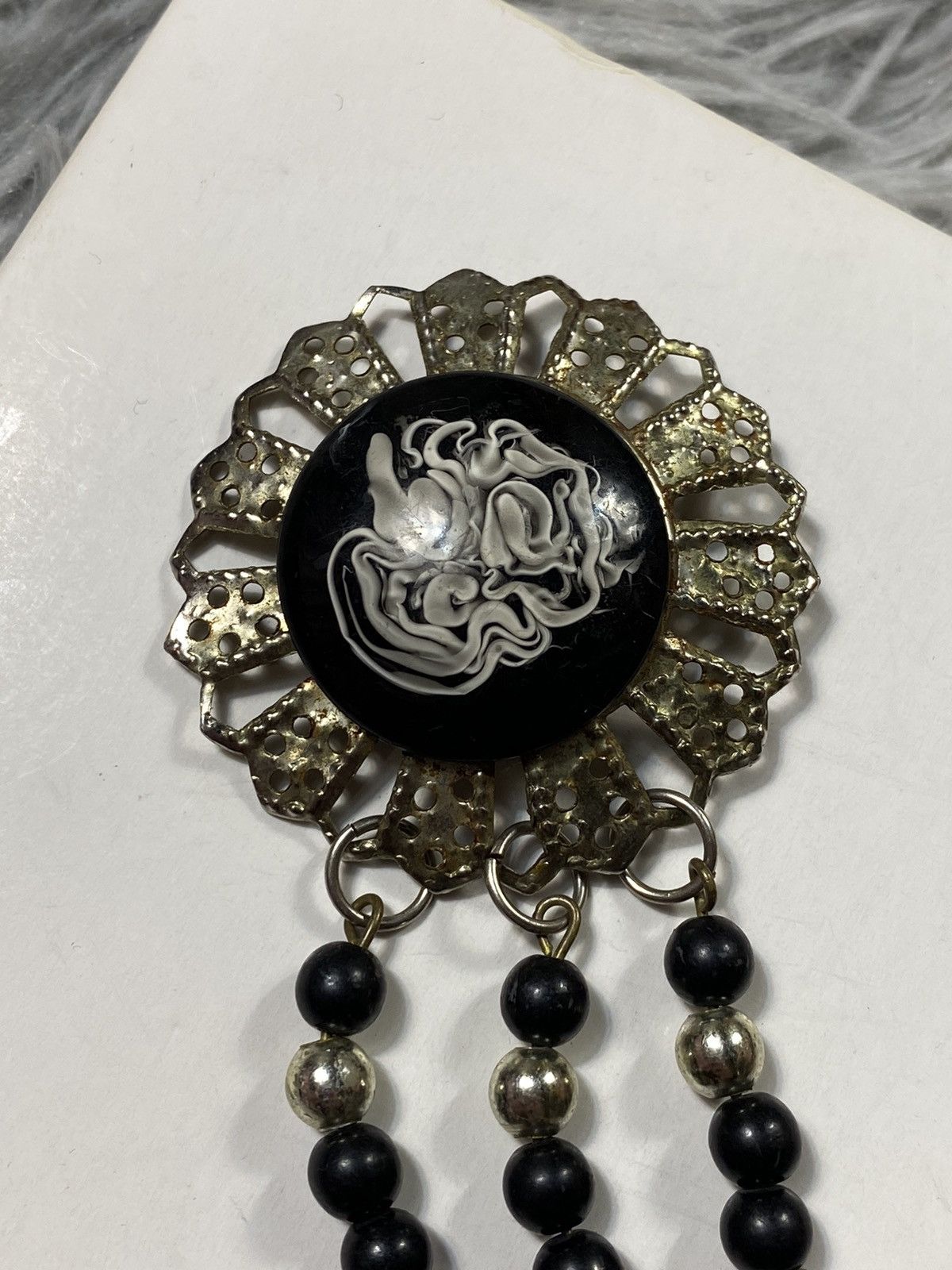 Jewelry Vintage Medusa Cameo Brooch | Japanese Brand Size ONE SIZE - 5 Thumbnail