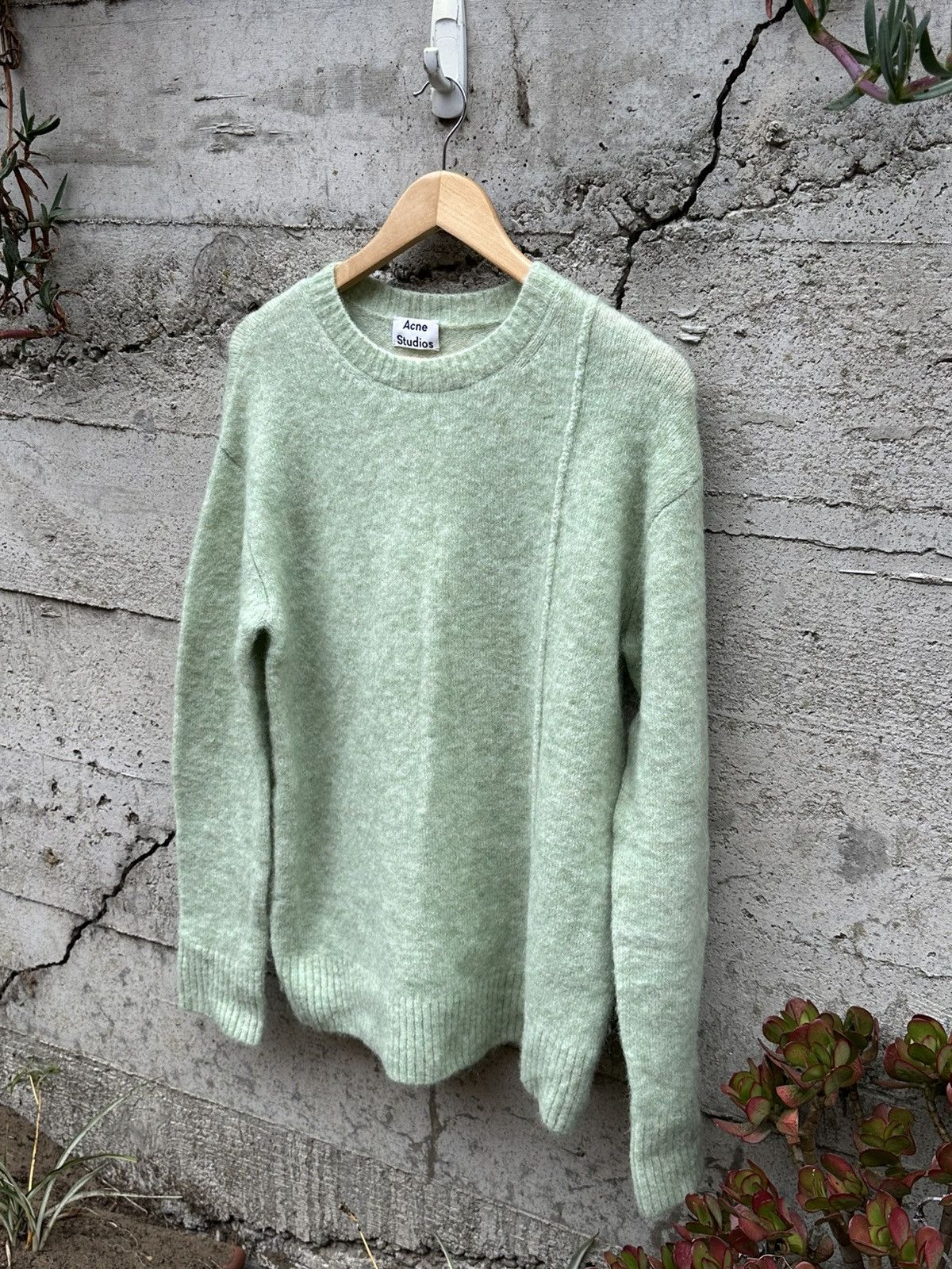 Acne Studios RARE GRAIL Acne Studios asymmetrical line sweater Size US M / EU 48-50 / 2 - 1 Thumbnail