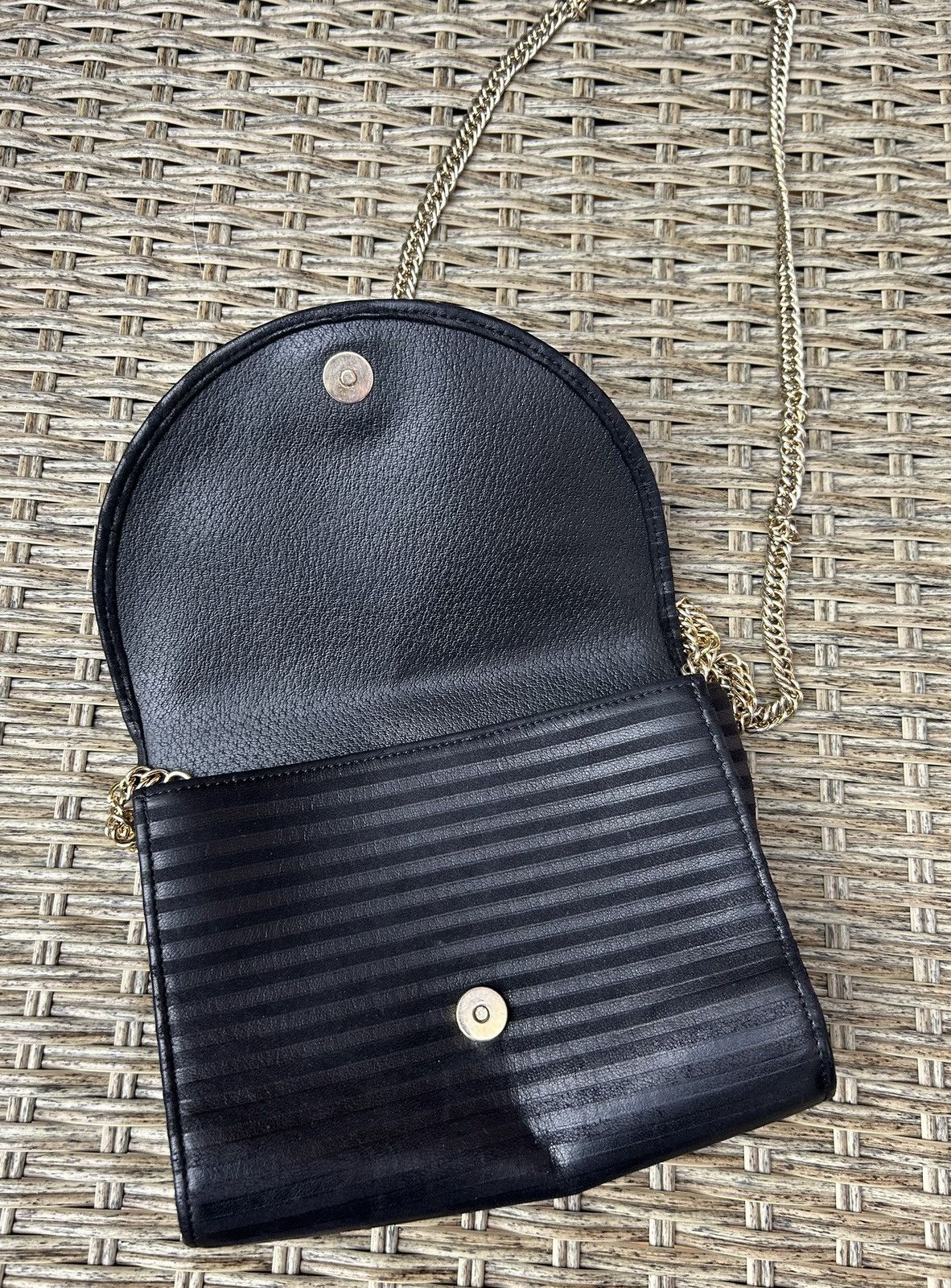 Longchamp Longchamp Paris Leather Envelope Crossbody Bag Gold Chain Size ONE SIZE - 5 Thumbnail