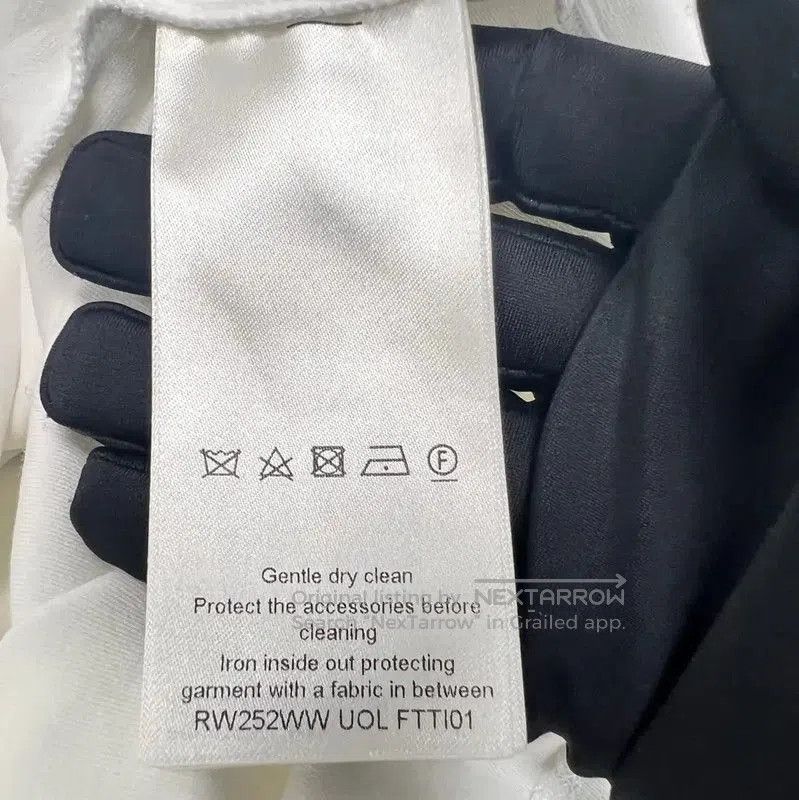 Louis Vuitton Louis Vuitton White T. Size M / US 6-8 / IT 42-44 - 4 Thumbnail