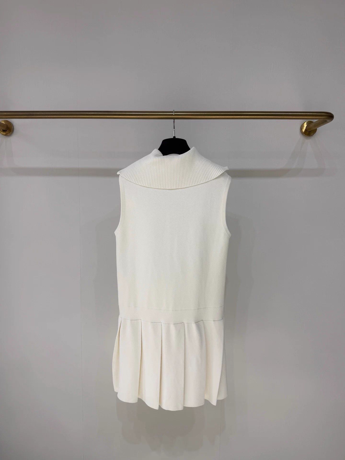 Dior Dior Bees Polo Pleated Dress Women's New With Tags Size S / US 4 / IT 40 - 5 Thumbnail