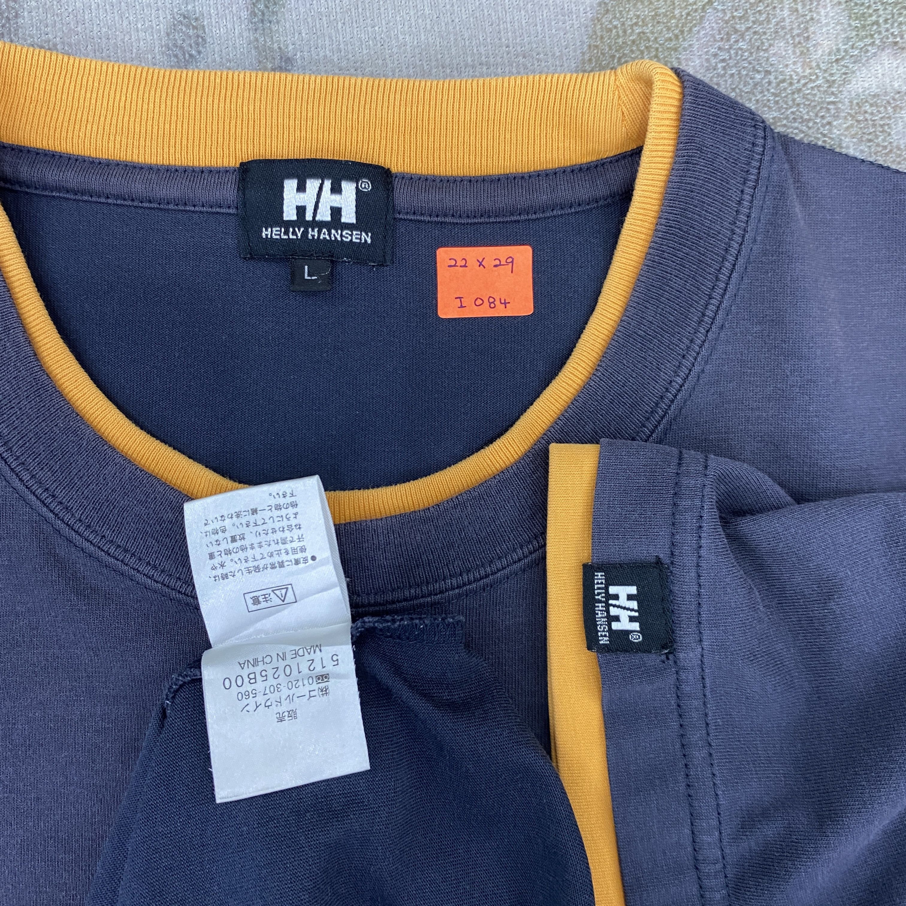 Helly Hansen Vintage Helly Hansen Sun Faded TShirt - I084 Size US L / EU 52-54 / 3 - 6 Thumbnail